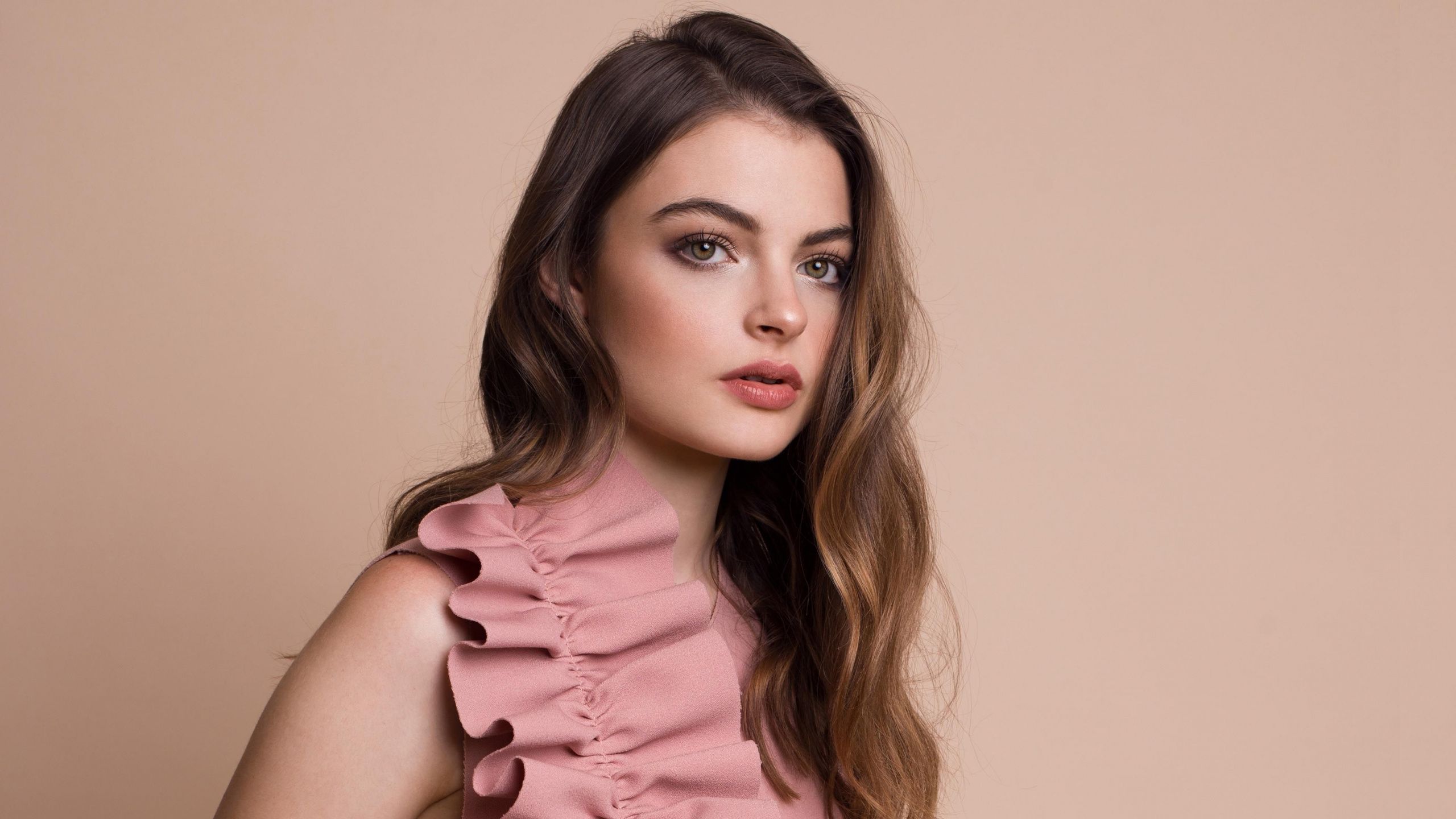 Download 2560x1440 wallpaper tiarnie coupland, australian actress