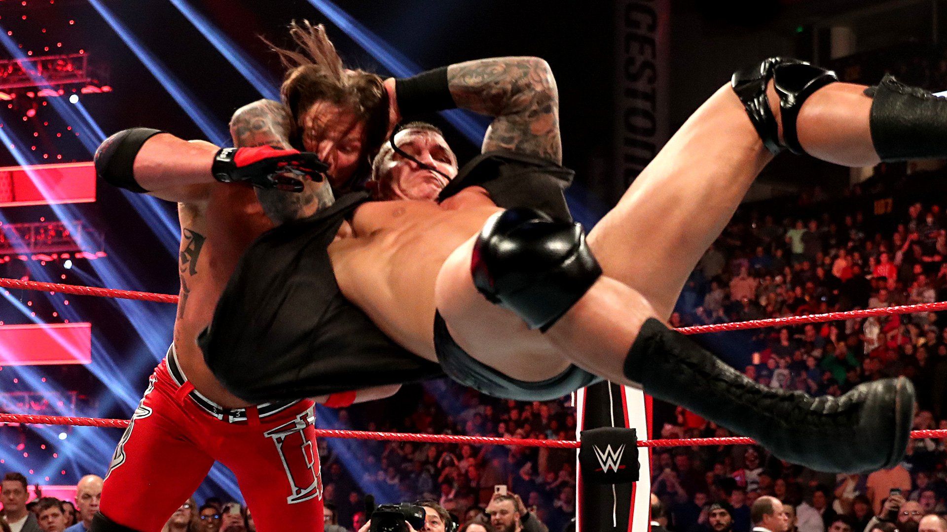 WWE Raw: Dec. 