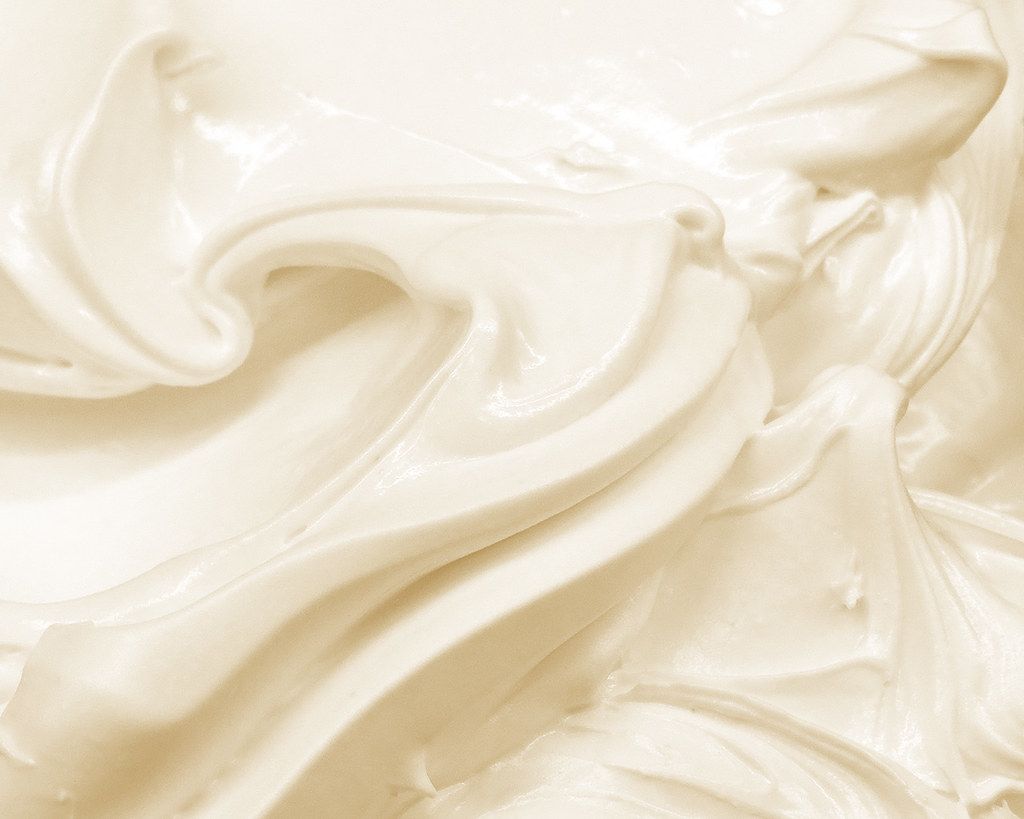 Creamy wallpaper. From an handcrafted ice cream shot :). Geekr
