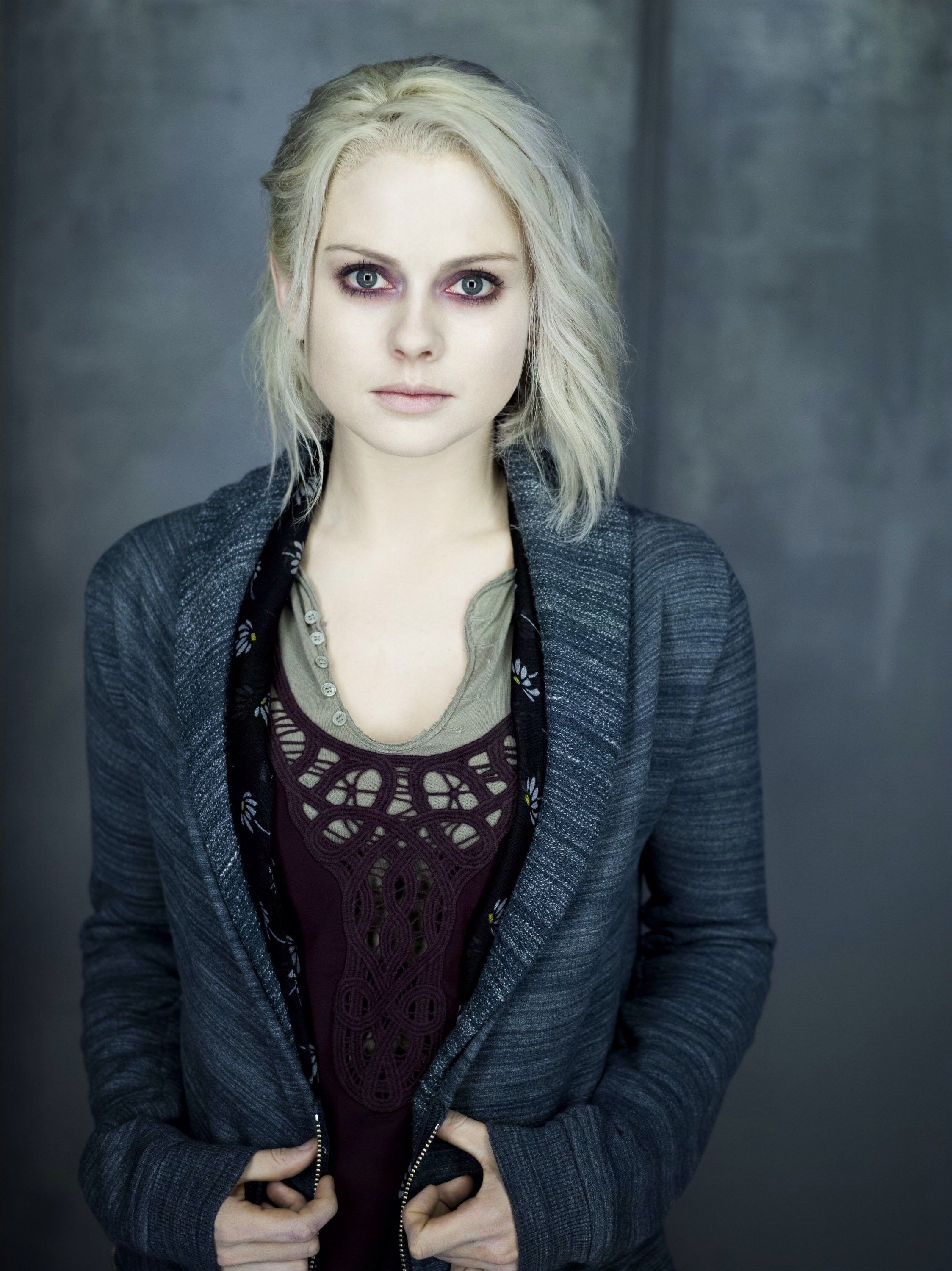 Rose McIver Wallpaper HD / Desktop and Mobile Background