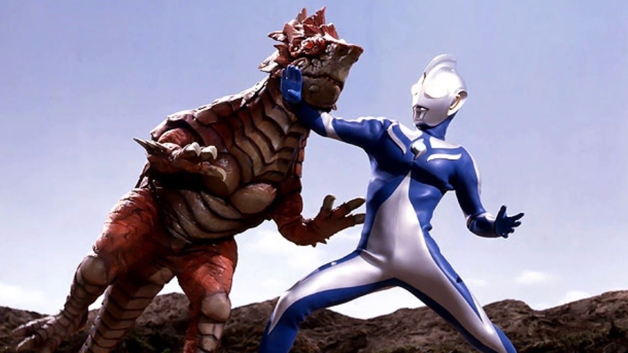 Ultraman melawan Monster