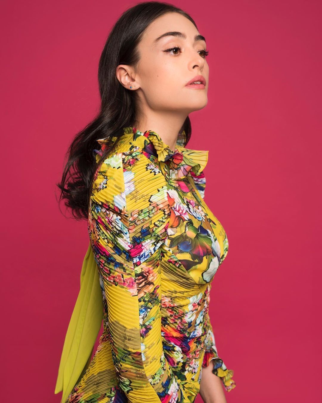 Esra Bilgiç HD Mobile Wallpapers - Wallpaper Cave