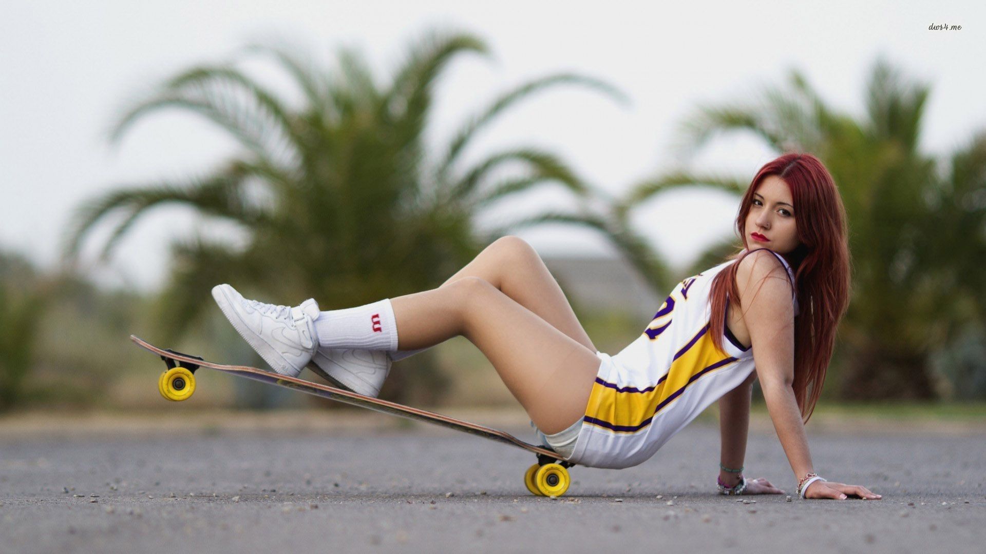 Girl Skateboard Wallpaper