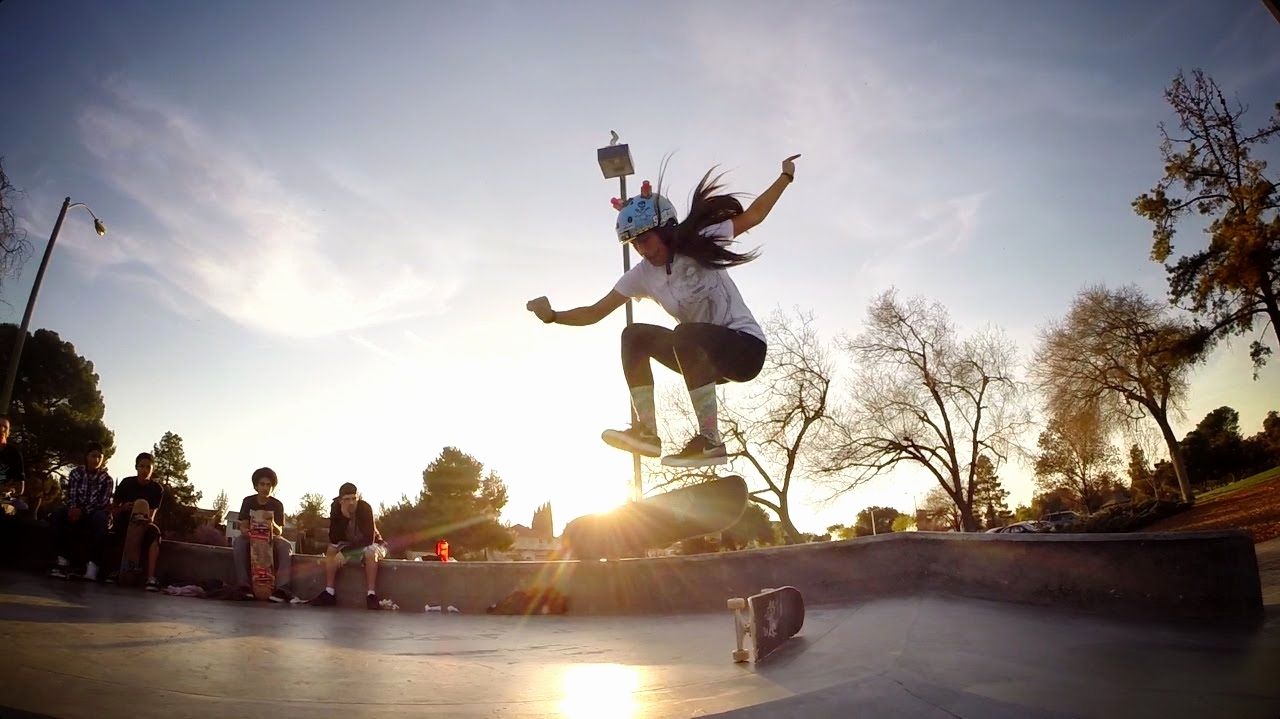 Girl Skateboarding Wallpaper Elegant Creative Skateboard Deck