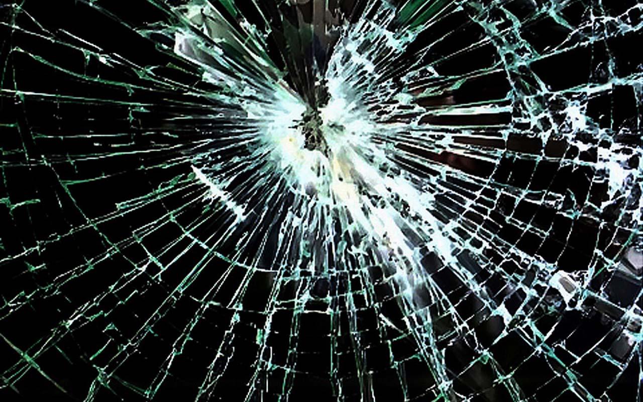 Cracked Screen HD