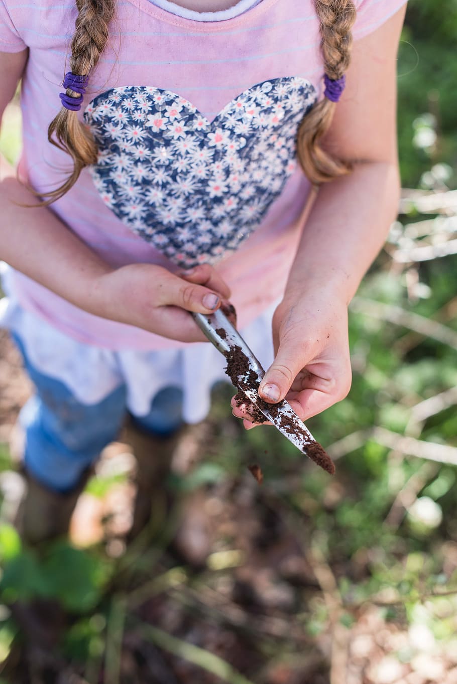 1500x500px. free download. HD wallpaper: girl holding gray knife