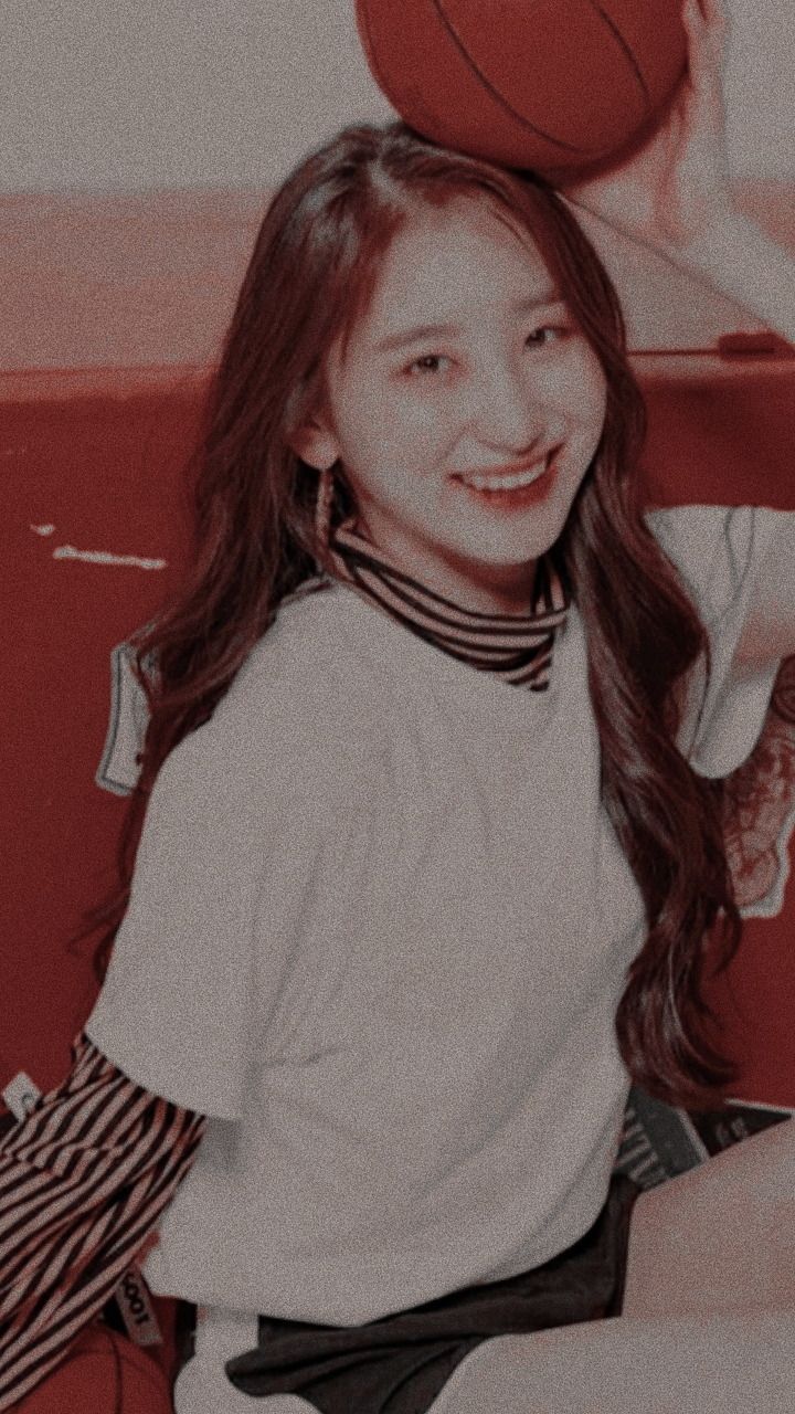 chaeyeon wallpaper