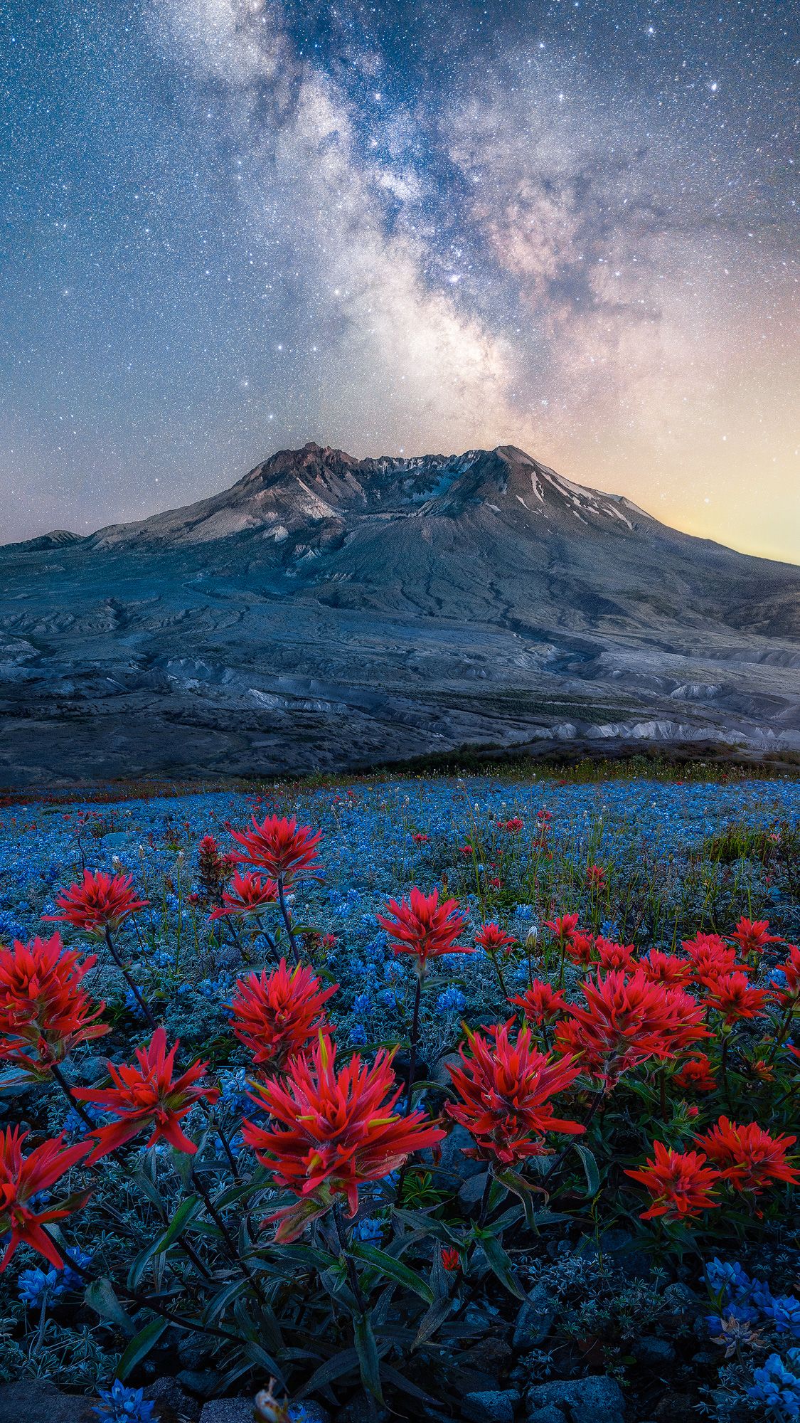 Mount. St. Helens [1125x2000]