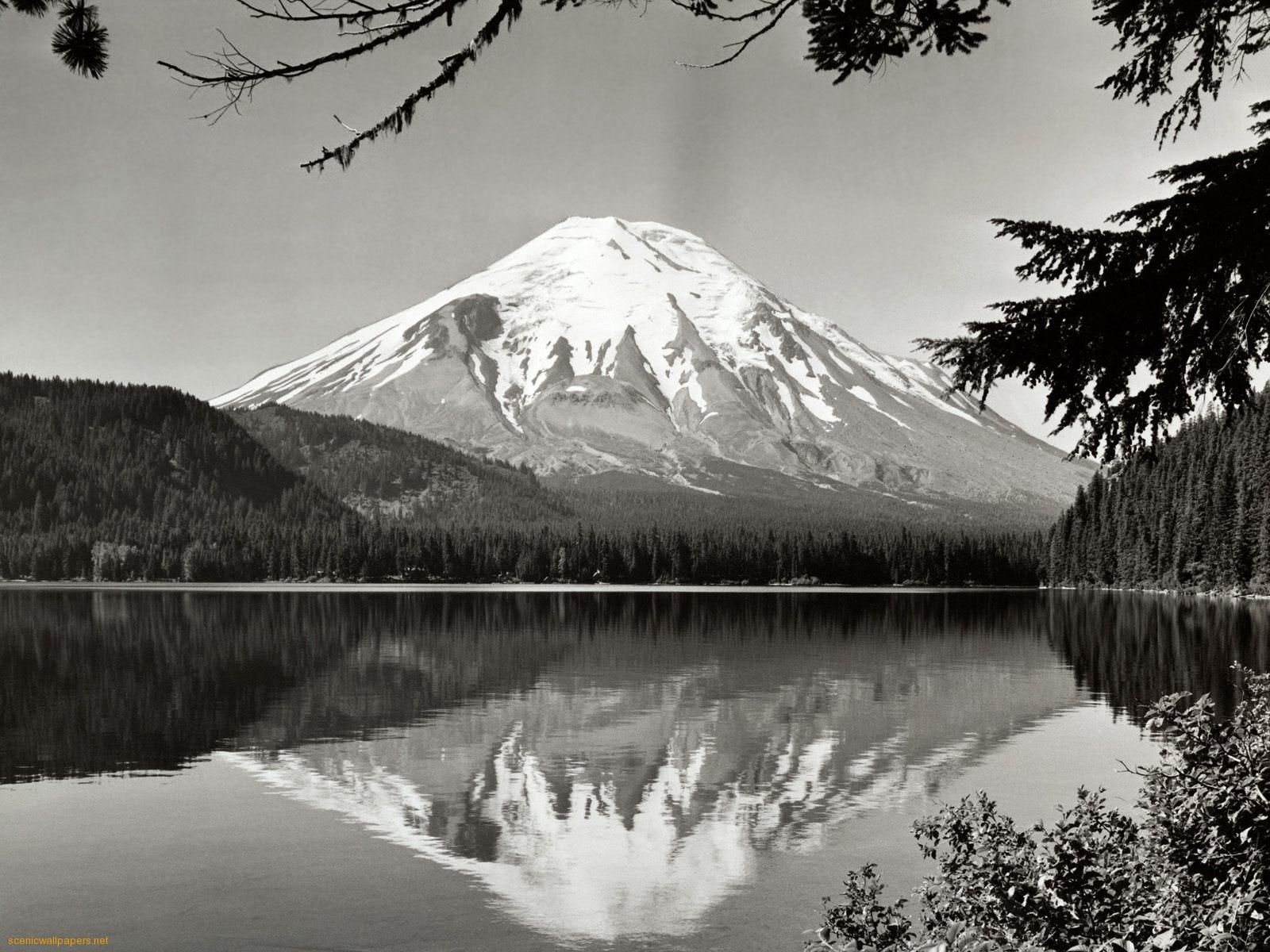 mt st helens and spirit lake before the eruption. Nature