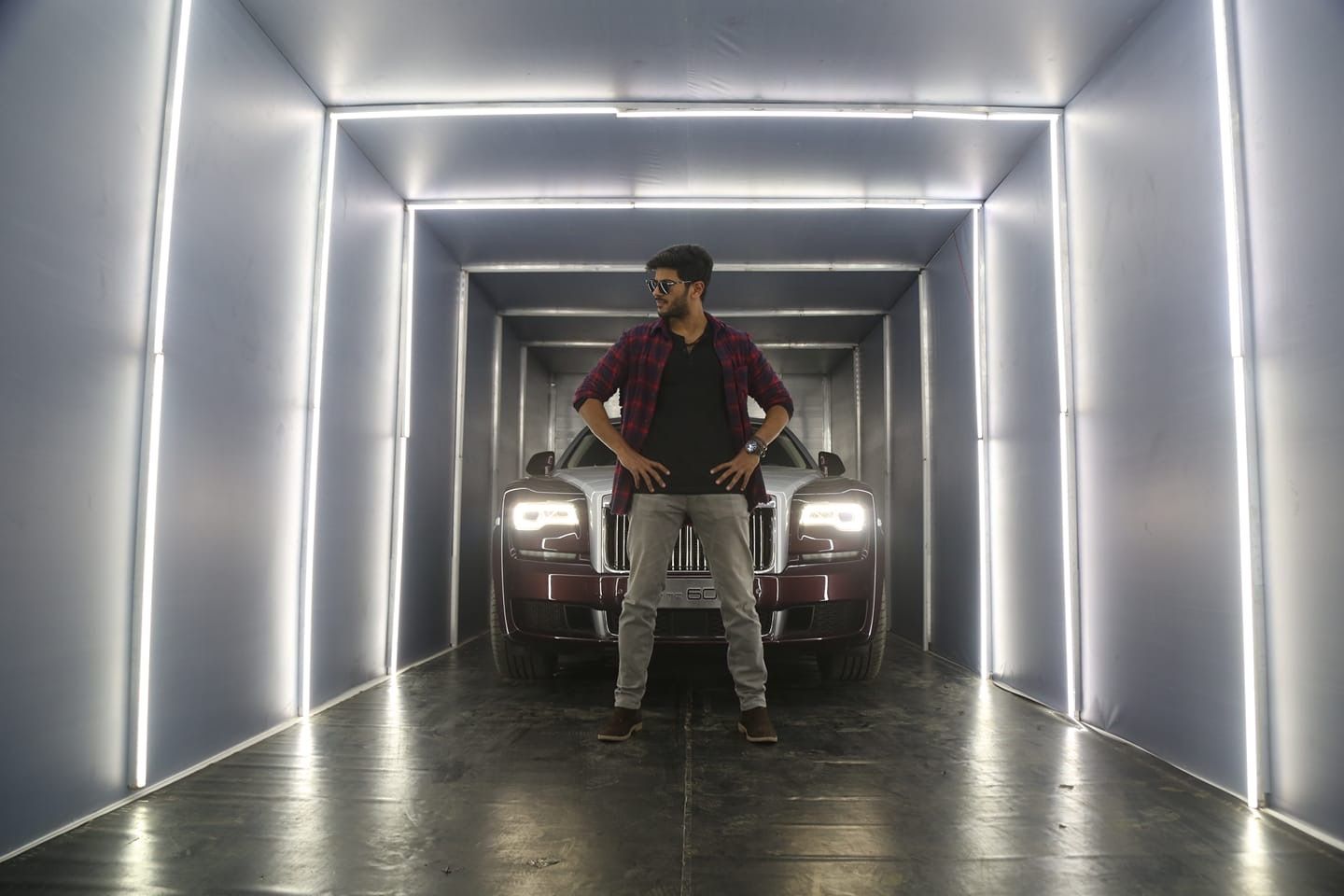 Kannum Kannum Kollaiyadithaal