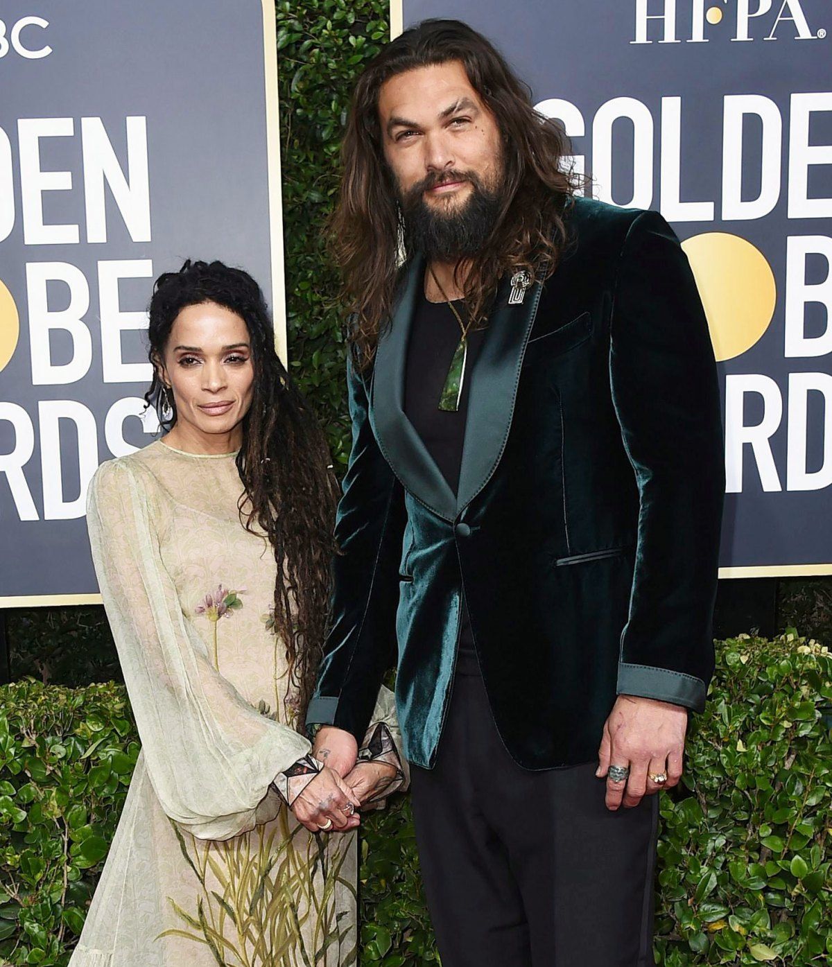 Golden Globes 2020: Jason Momoa, Lisa Bonet Couple Up on Red Carpet