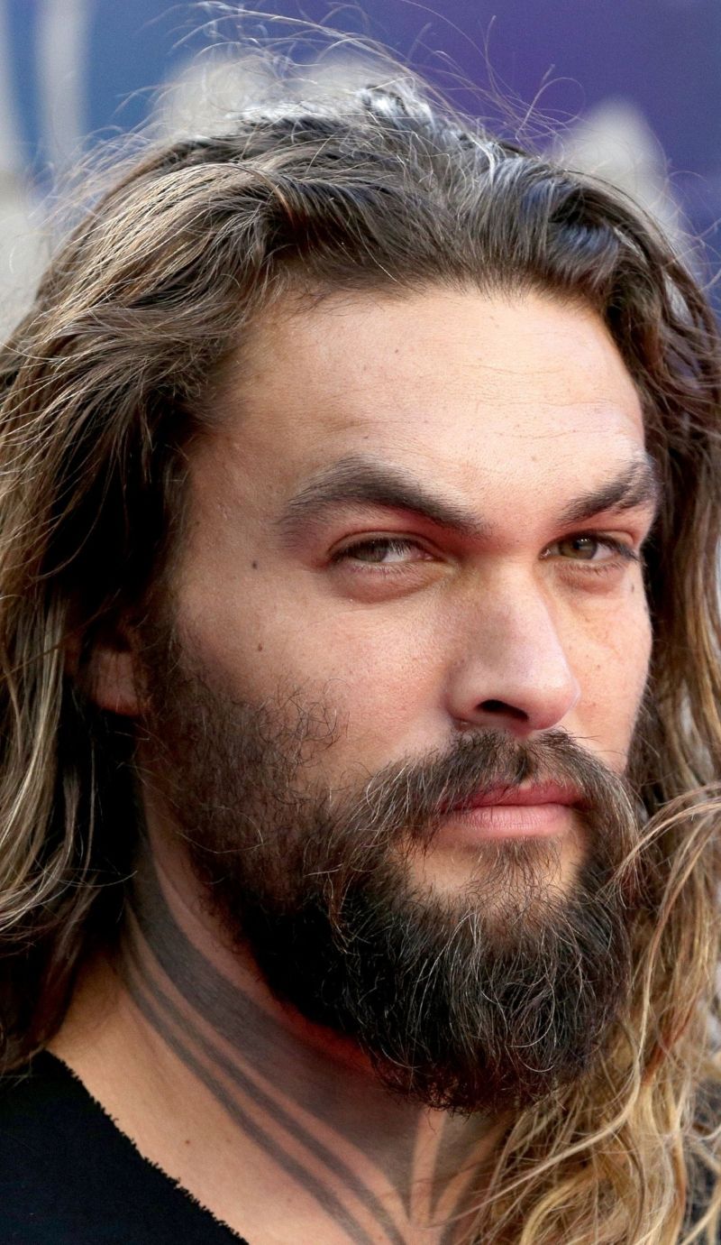 Download Jason Momoa 2017 Apple iPhone 8, 7, 6S, 6 wallpaper