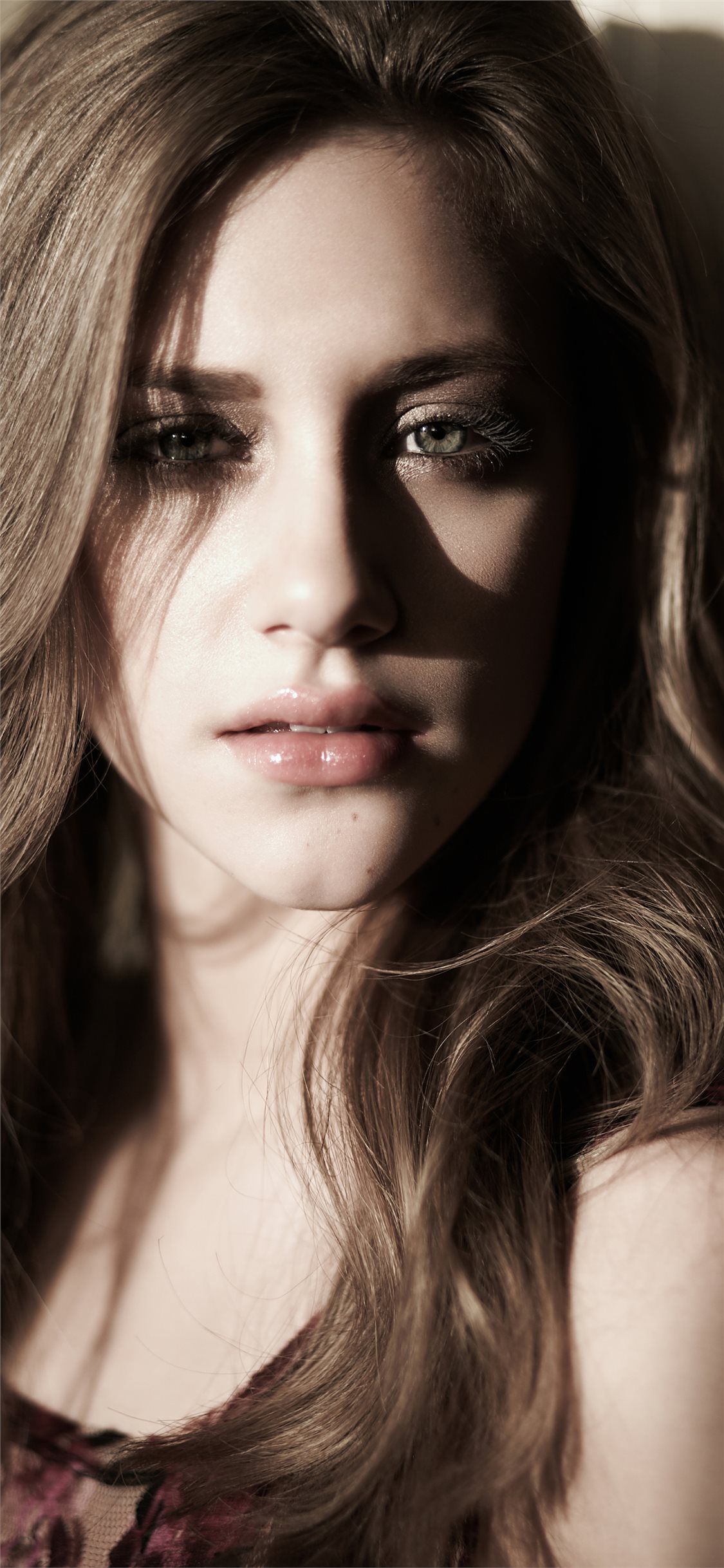 Lili Reinhart Wallpaper