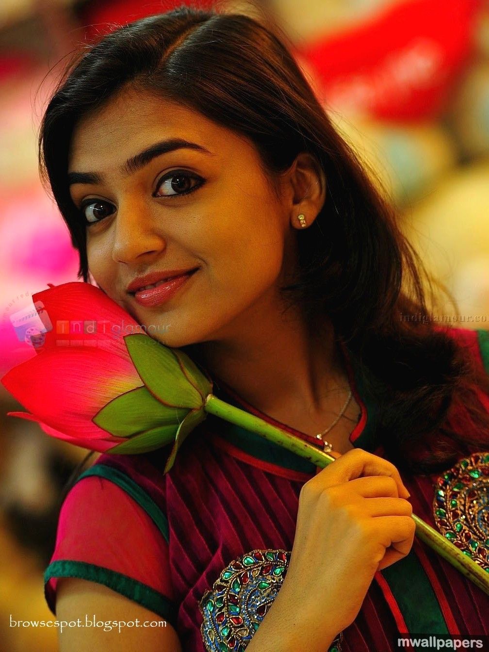 Nazriya Nazim Beautiful Cute HD Photo (1080p) (1008x1344