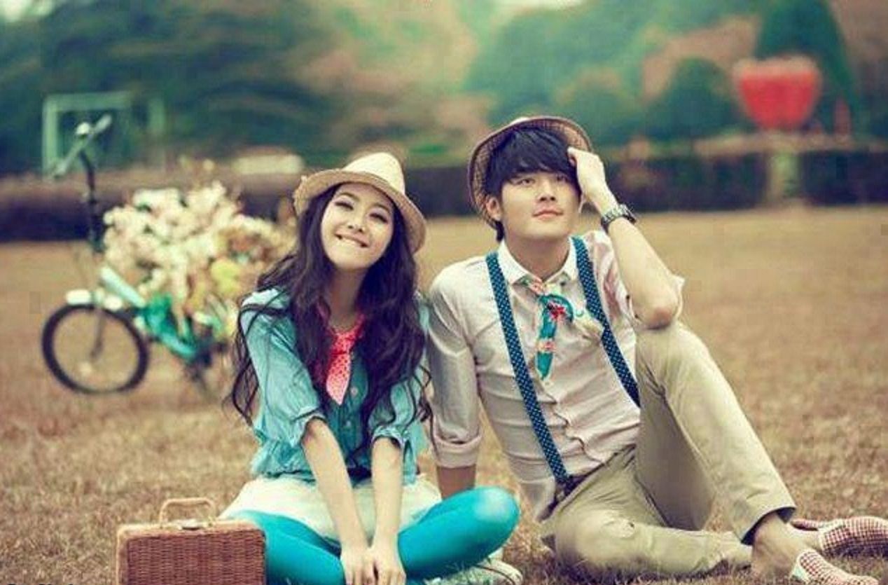 Korean Love Couple HD Wallpaper
