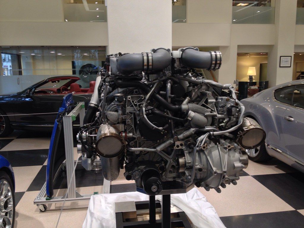 Bugatti W16 engine