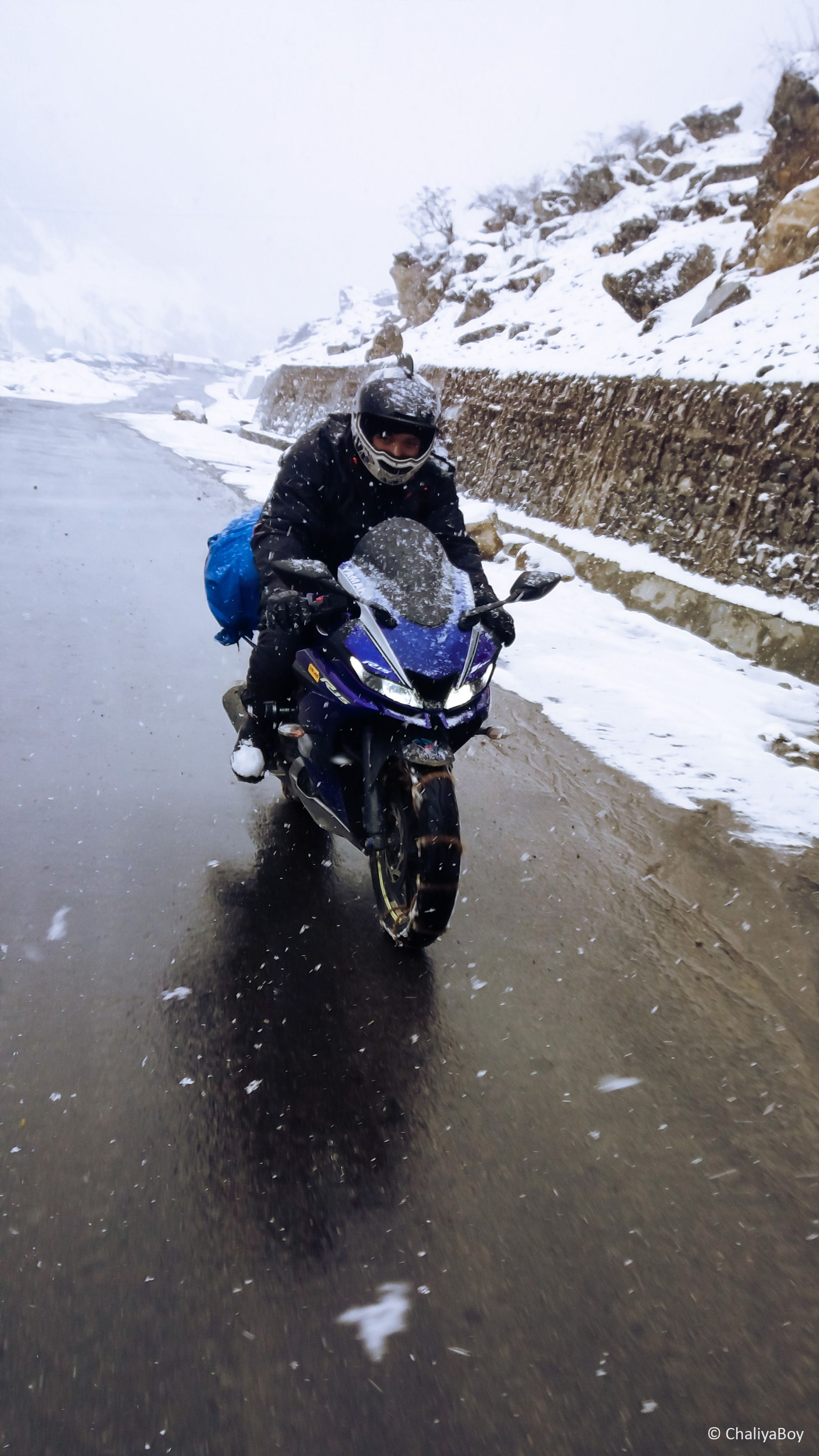Franky Rider R15 Snow Free 4K Ultra HD Mobile Wallpaper