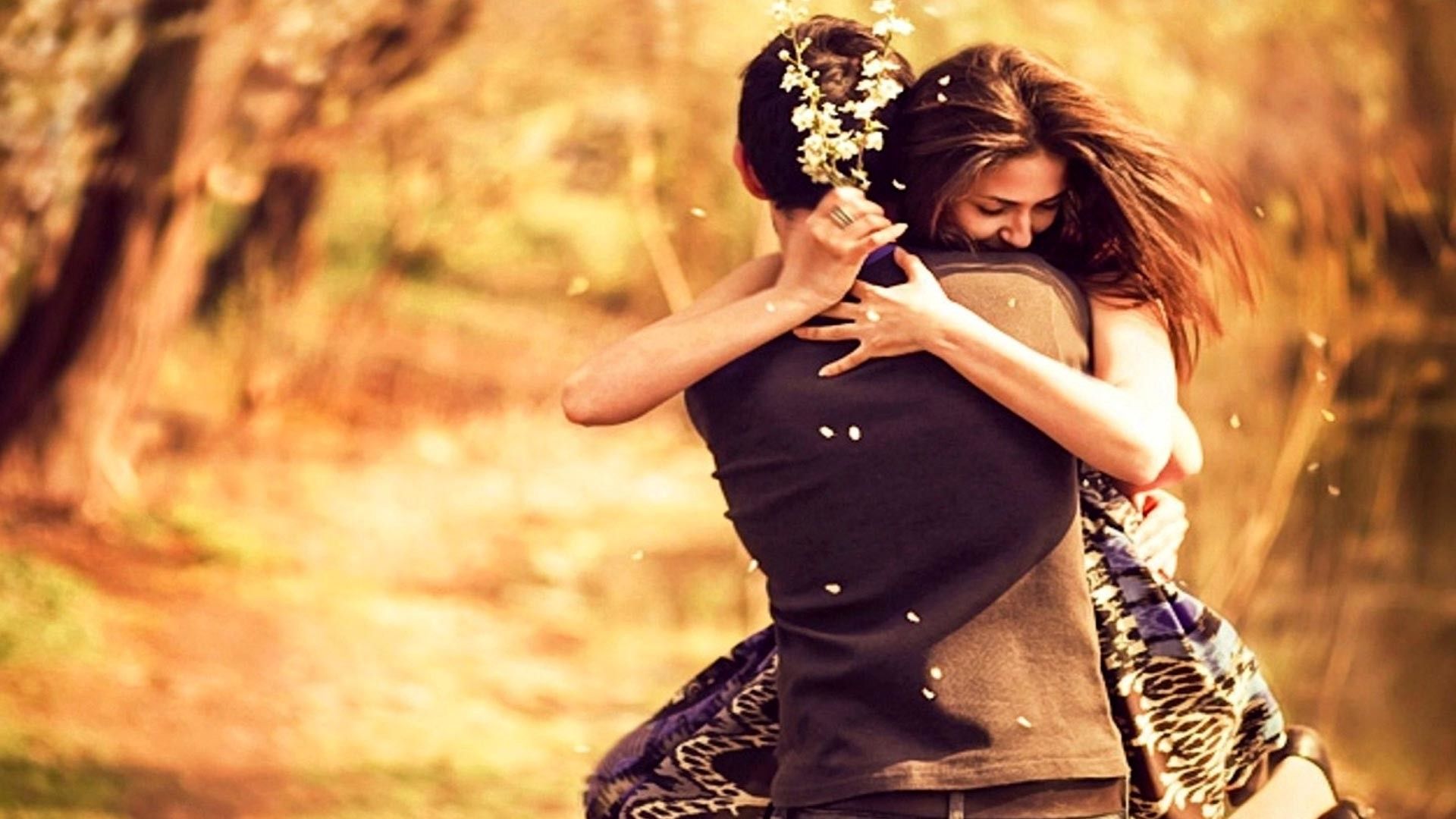 Loving Couple Wallpaper