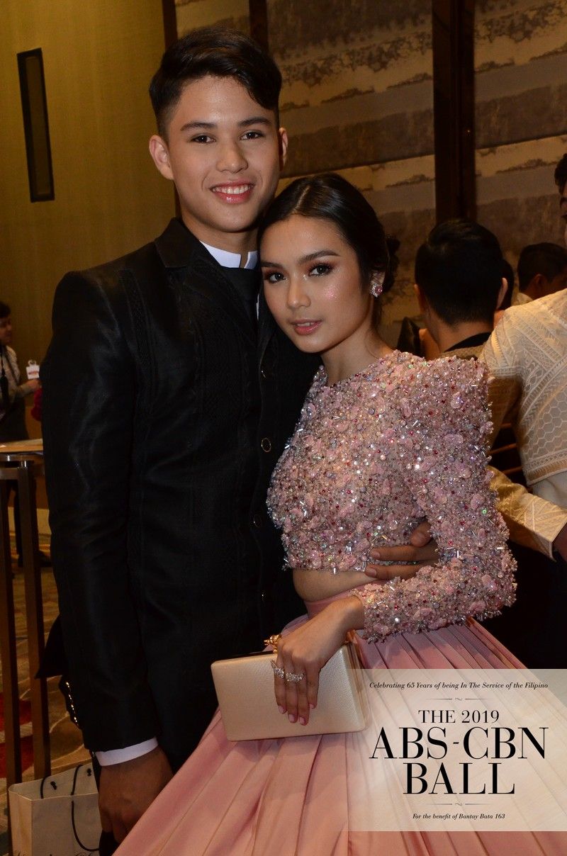 ABS CBN Ball 2019: The Gold Squad Turns Heads On The Red Carpet