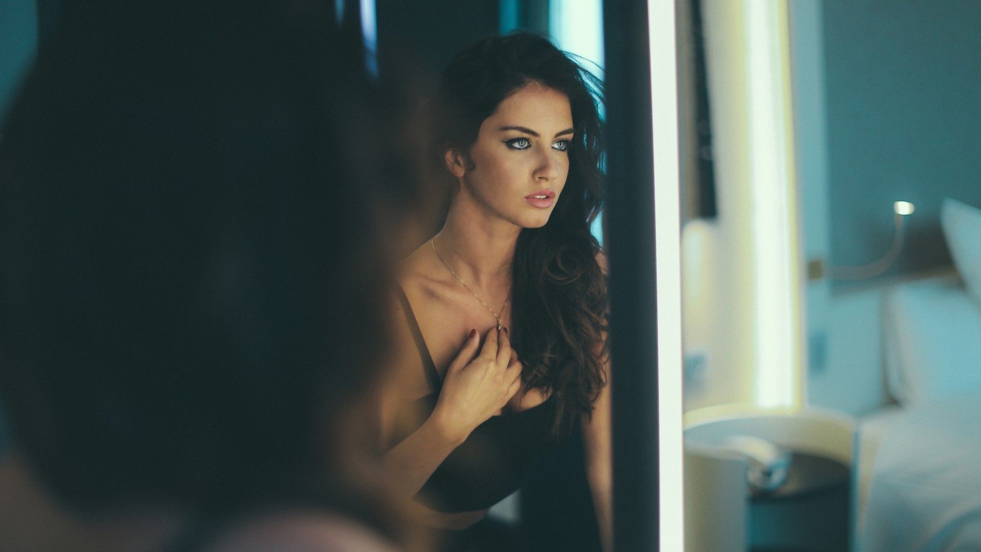 women, Brunette, Long Hair, Curly Hair, Blue Eyes, Model, Black