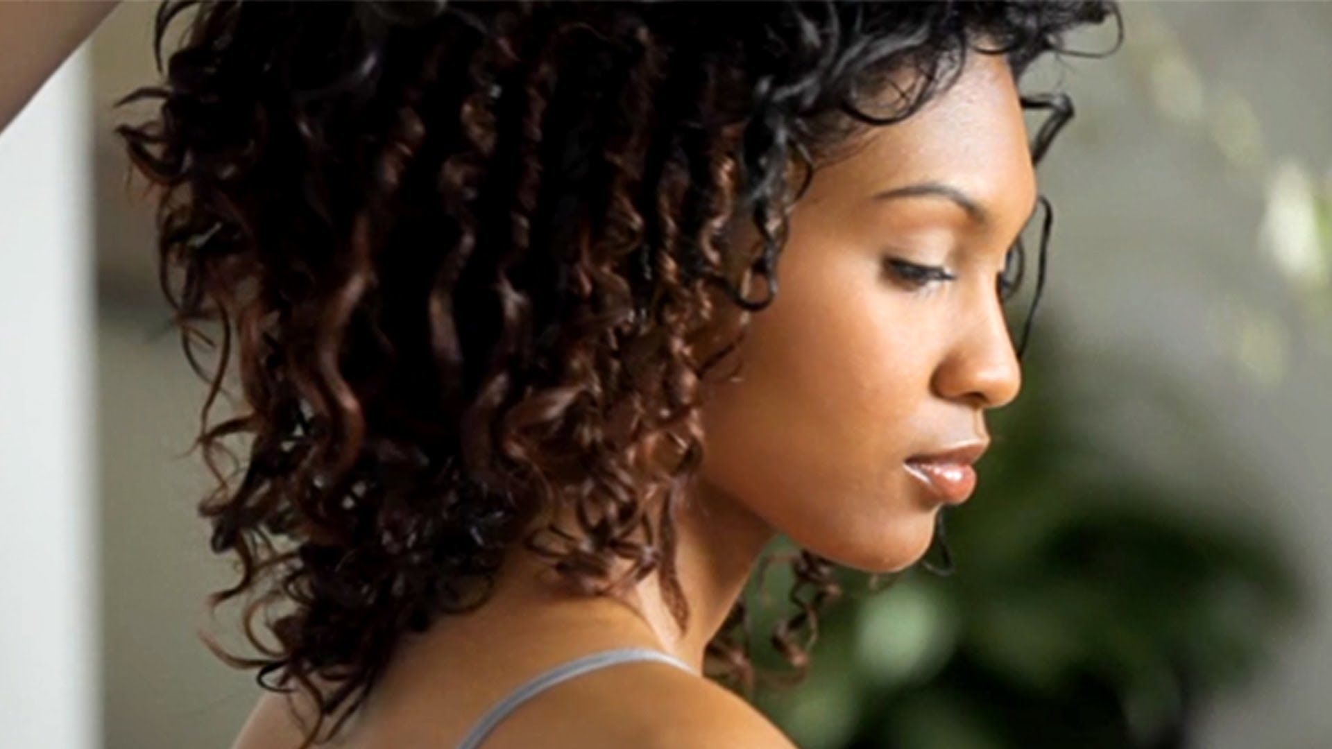 Exquisite Black Curly Hair Capture Illustration Exquisite Black Curly Hair Capture Illustration