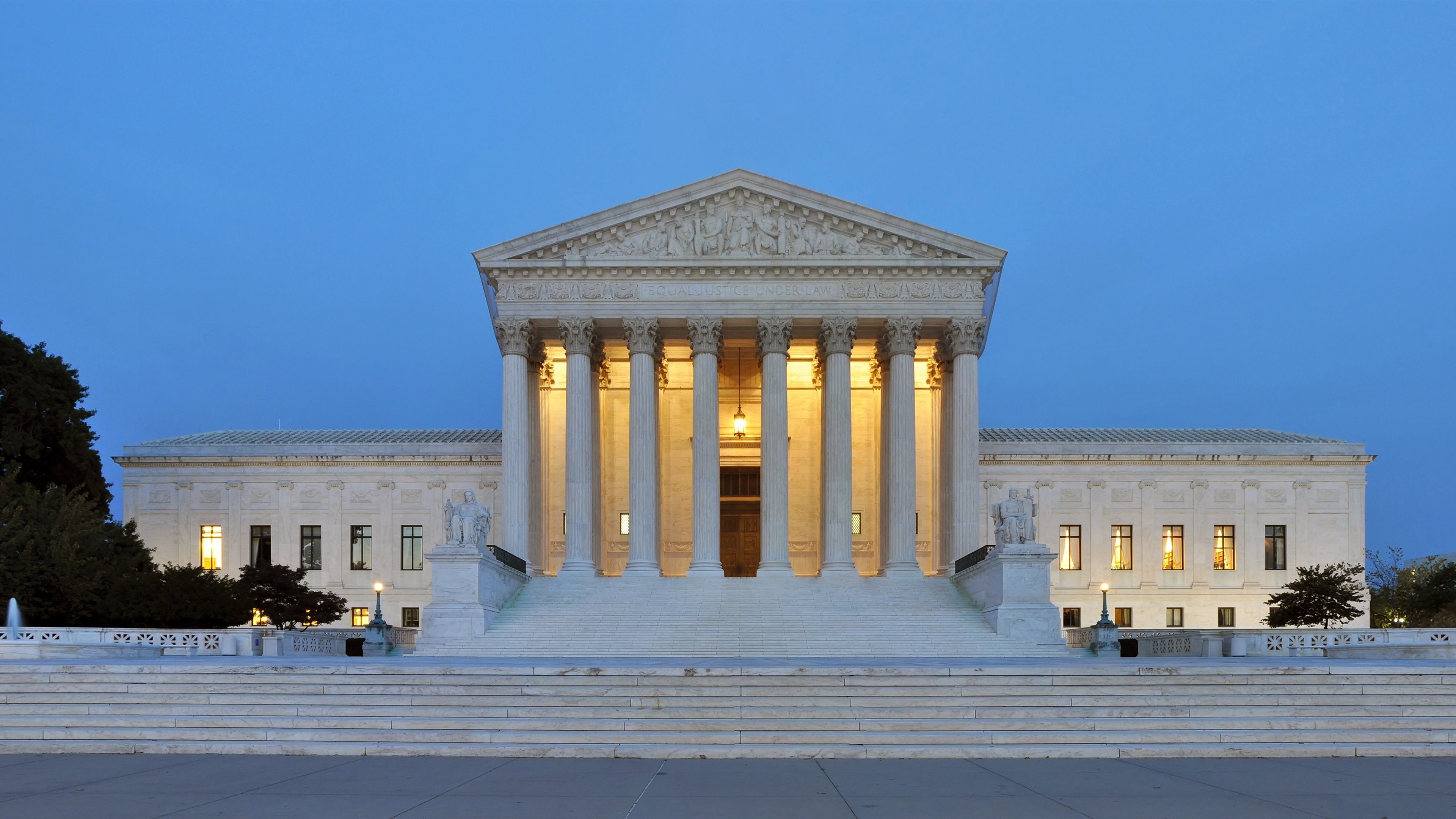 Panorama of United States Supreme Court Building3840x2160