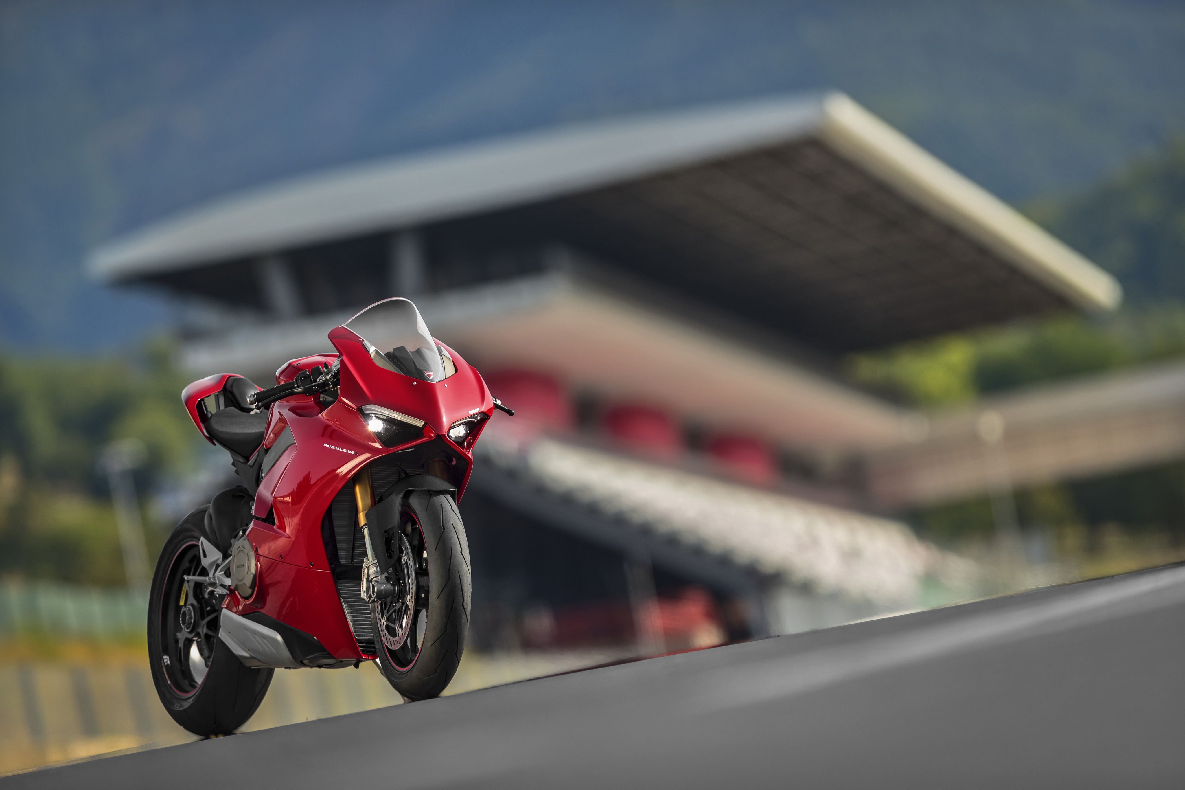 Ducati Panigale V4 S 2018 4096x3072 Resolution HD 4k