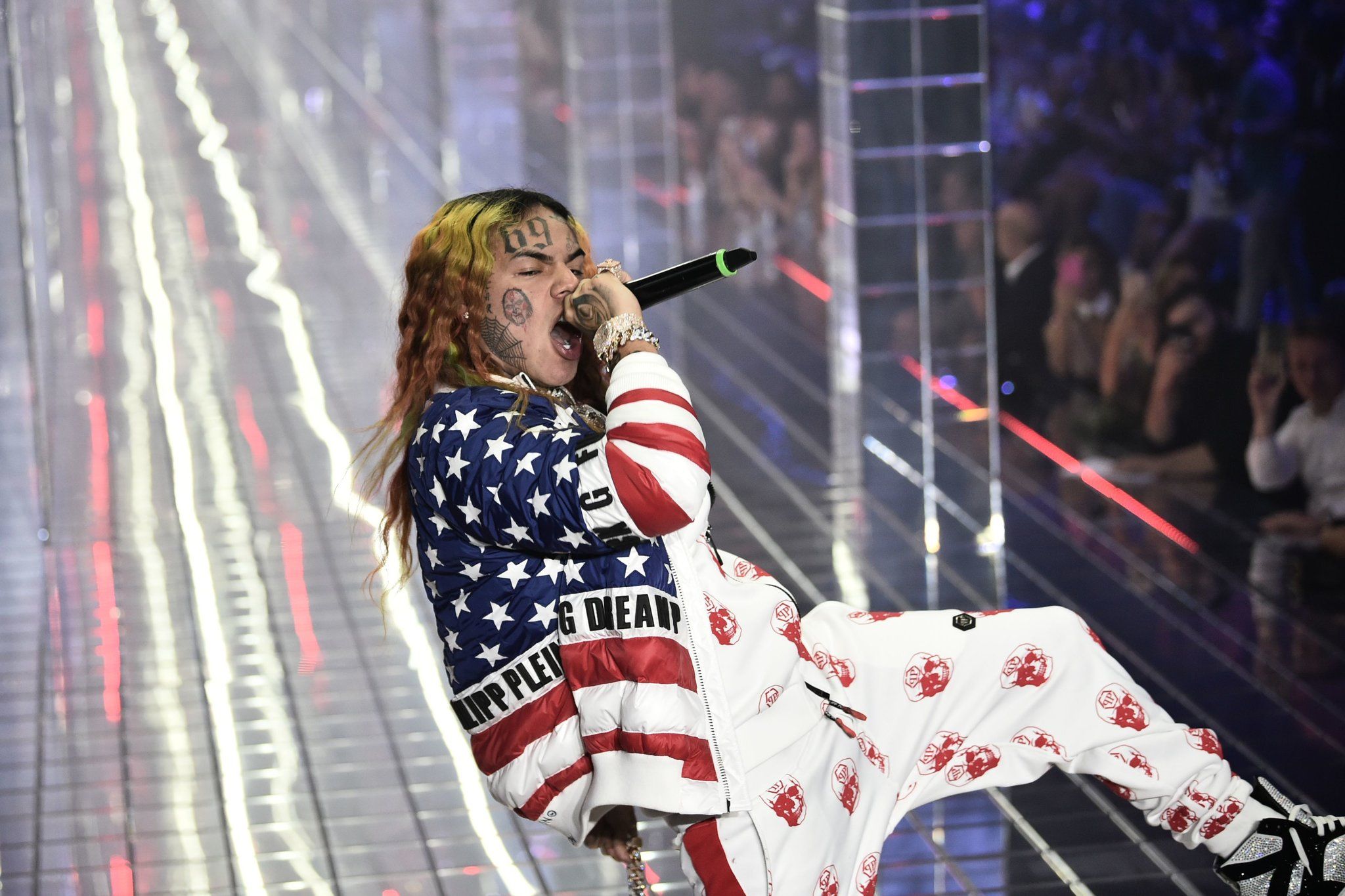 6ix9ine Returns With New Song and Defiant Livestream: 'I Ratted