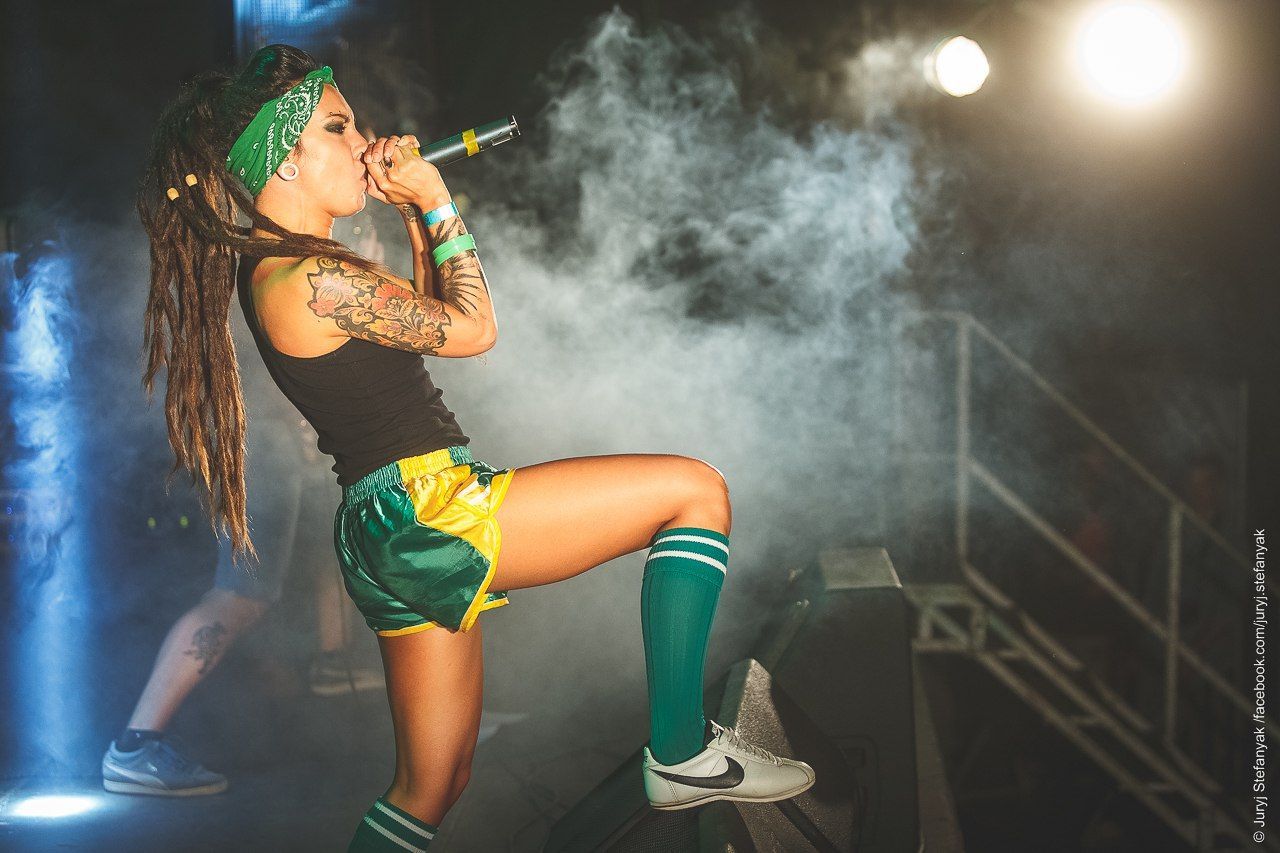 Tatiana Shmaylyuk of Jinjer. Female musicians, Metal girl, Ladies