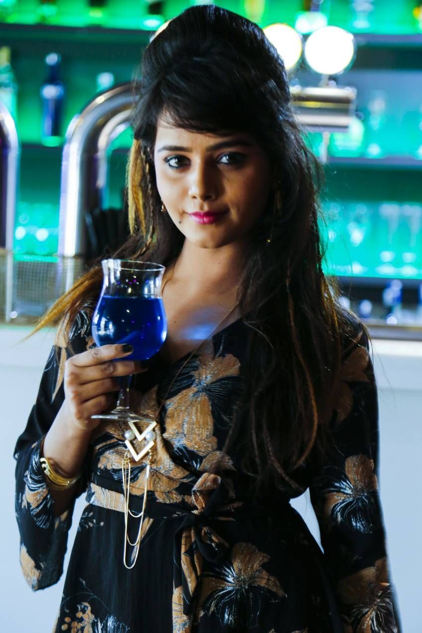 Actress Mayuri Kyatari Beautiful Pics. Mayuri Kyatari Galleries