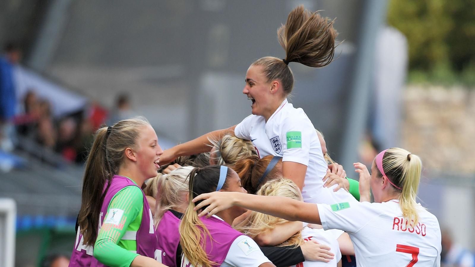 Sandy Maciver the heroine as England's Young Lionesses win World