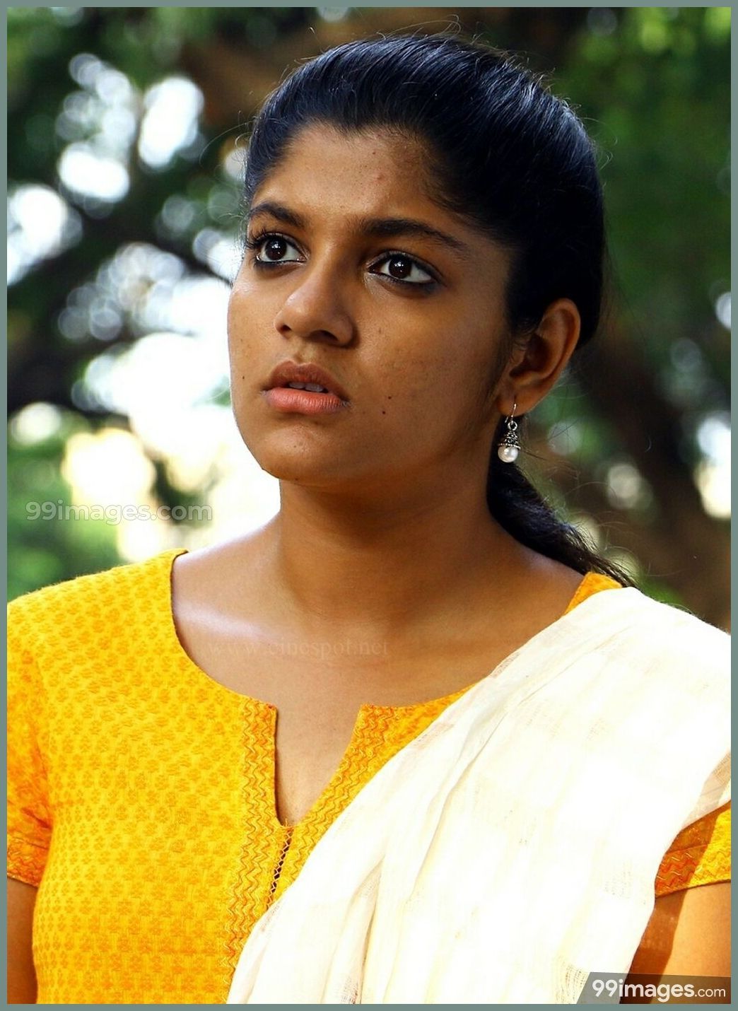 Aparna Balamurali (1) | RITZ