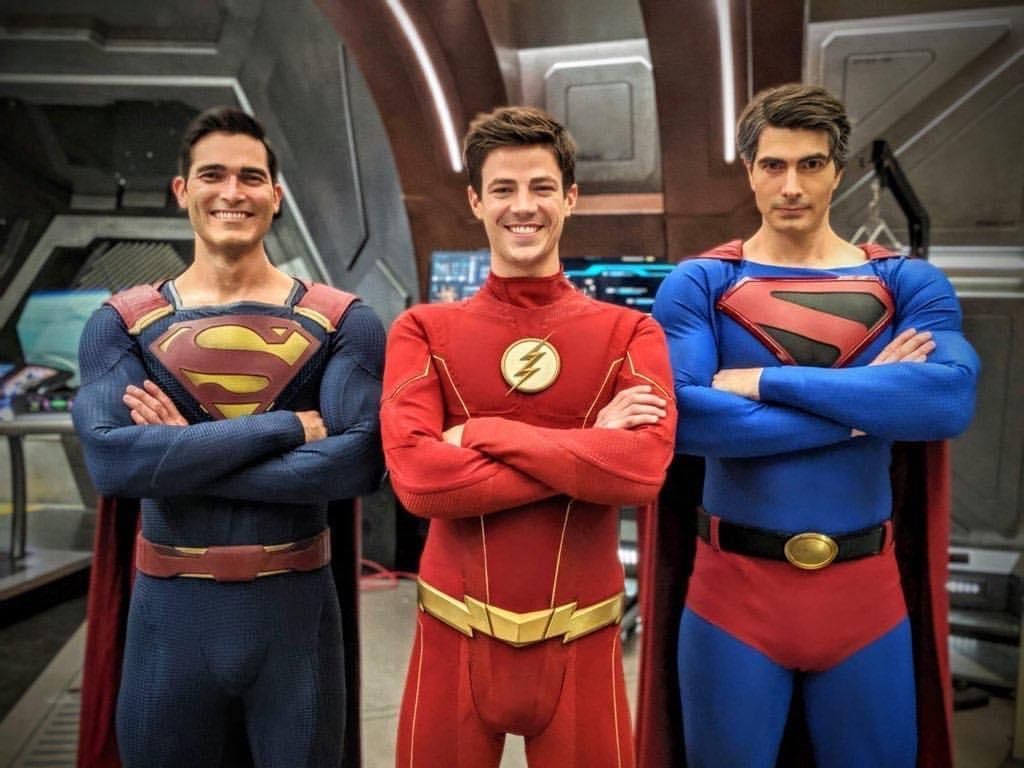 Super! more pics from Crisis on Infinite Earths set