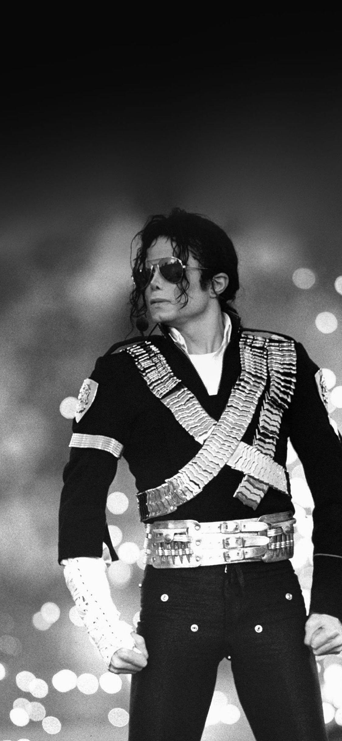 Michael Jackson Bw Concert King Of Pop Wallpaper
