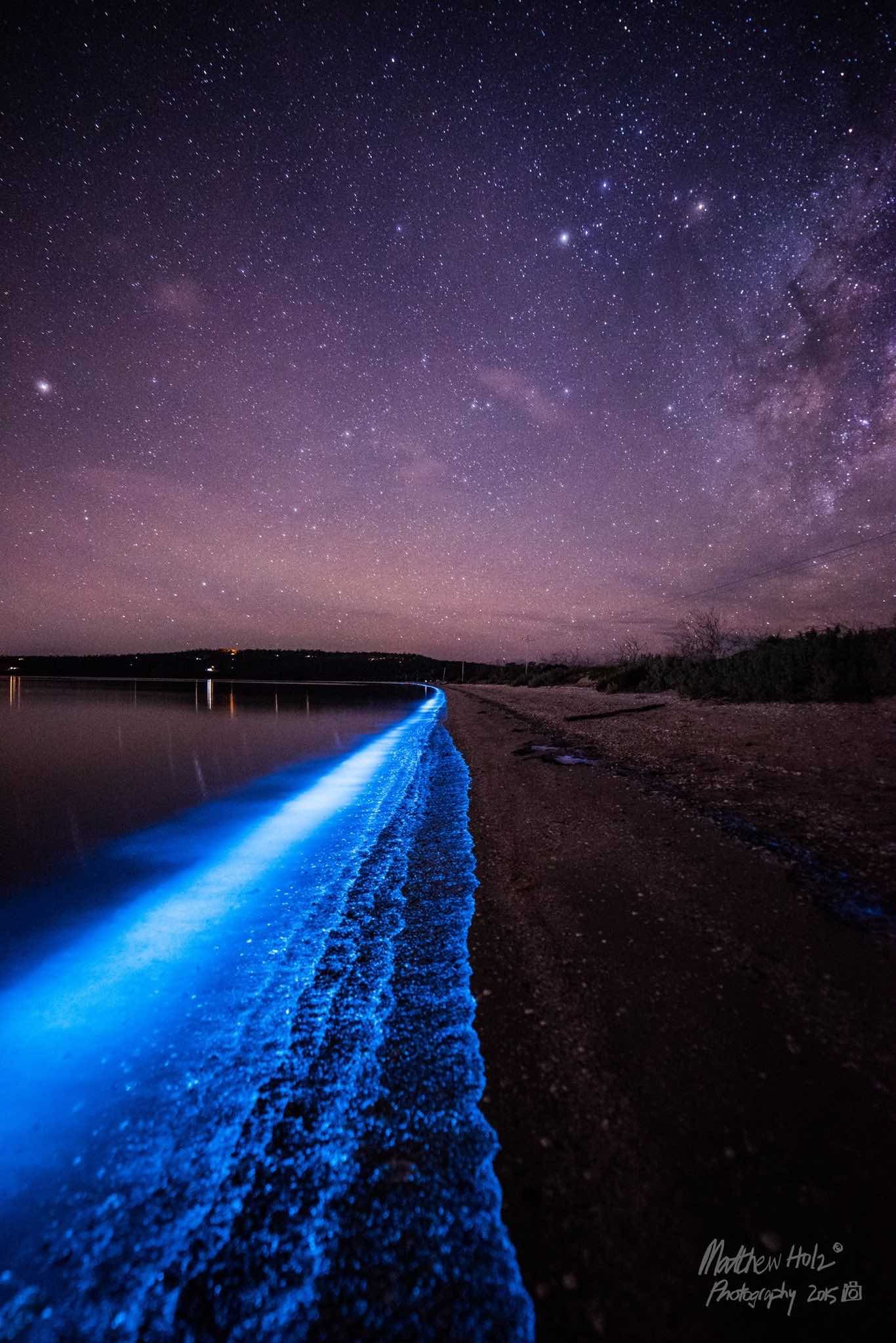 Spectacular Photograph Captures Bioluminescent Plankton And Aurora