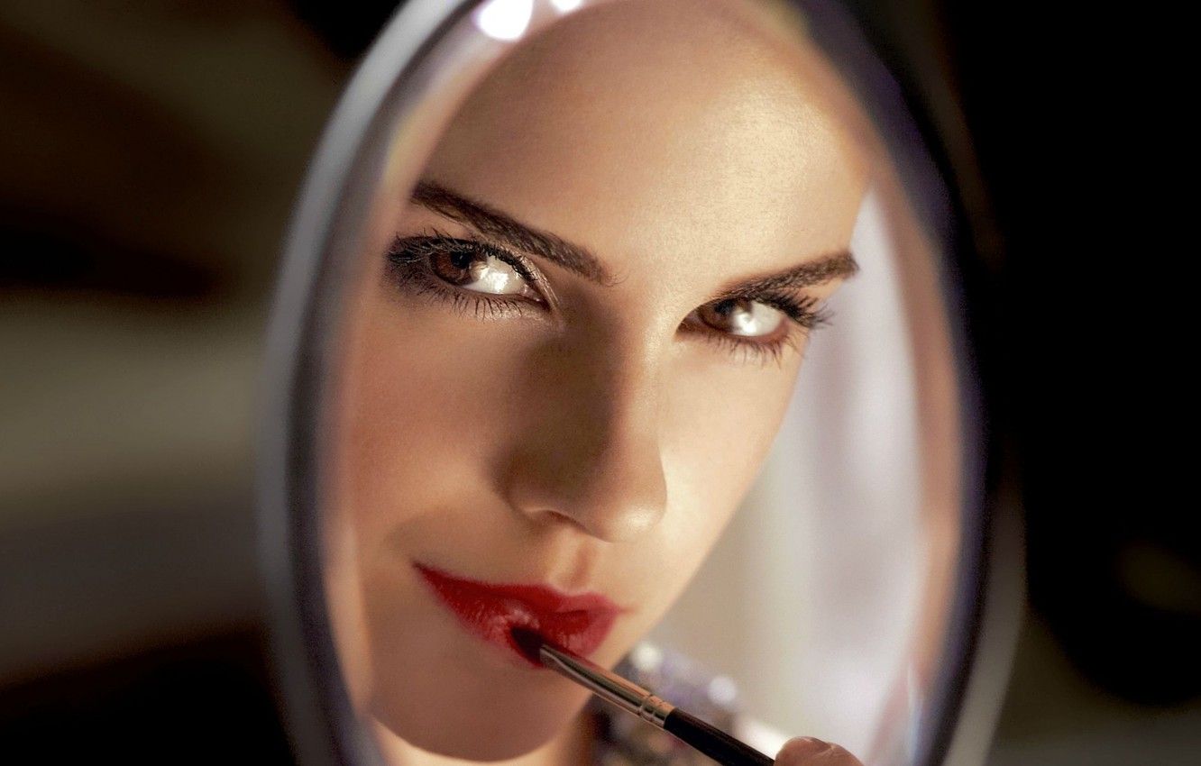 Wallpaper look, makeup, actress, mirror, lipstick, lips, Emma