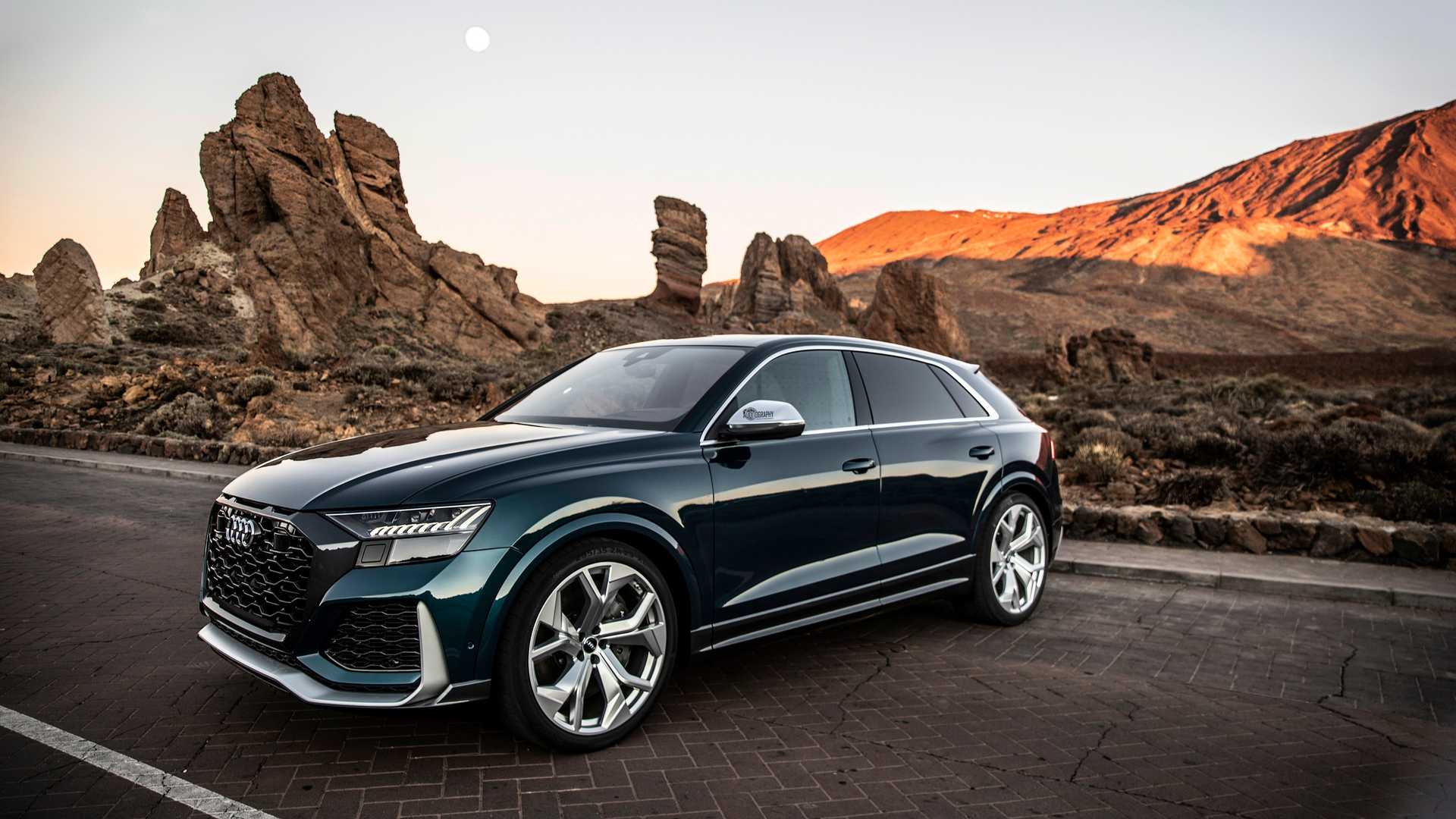 Audi RS Q8 shot by Auditography. Motor1.com Photo