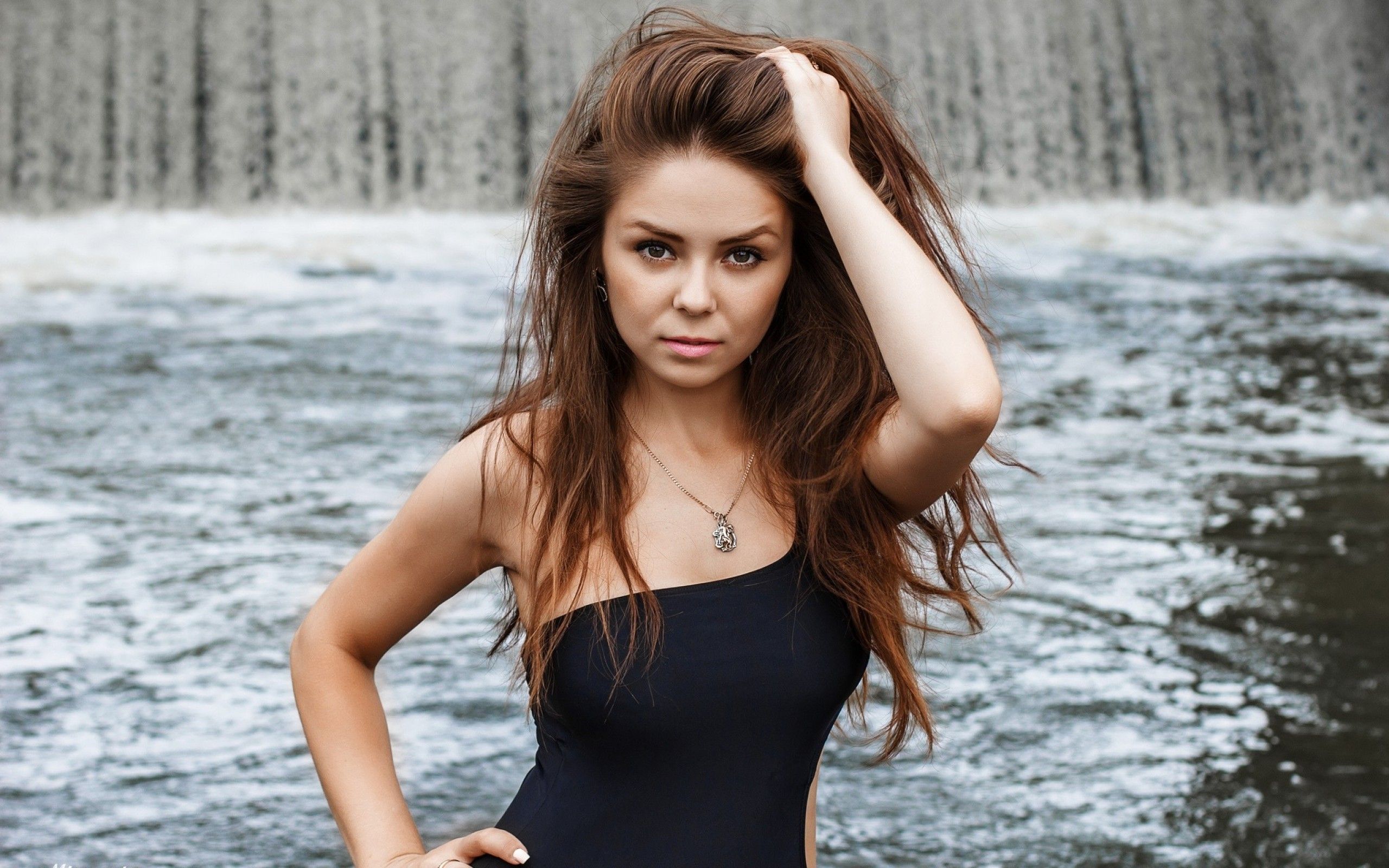 Download 2560x1600 Brunette, Model, Water, Hands On Head, Black