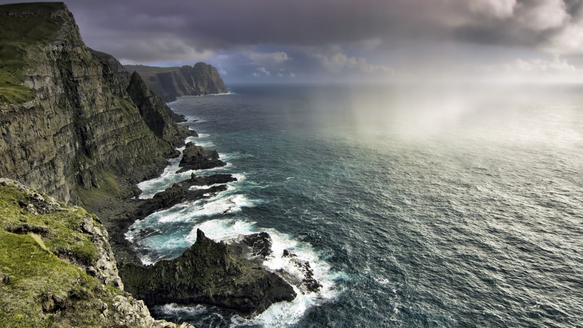Download HD Wallpepr Faroe Islands Rock Cloud Sea Islands