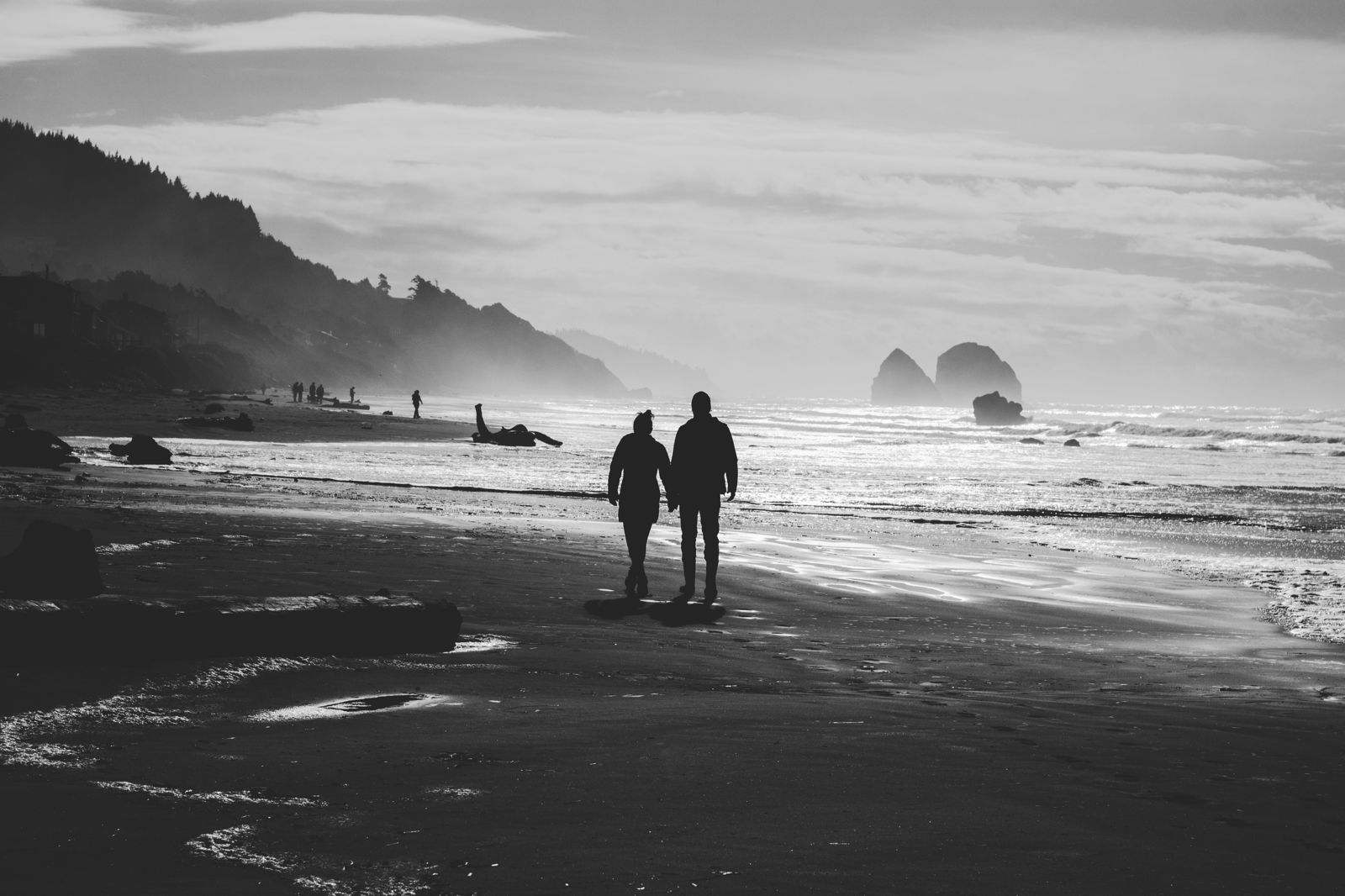 Sea Ocean Beach Black And White People Sand Walking Couple Wallpaper.com. Best High Quality Wallpaper