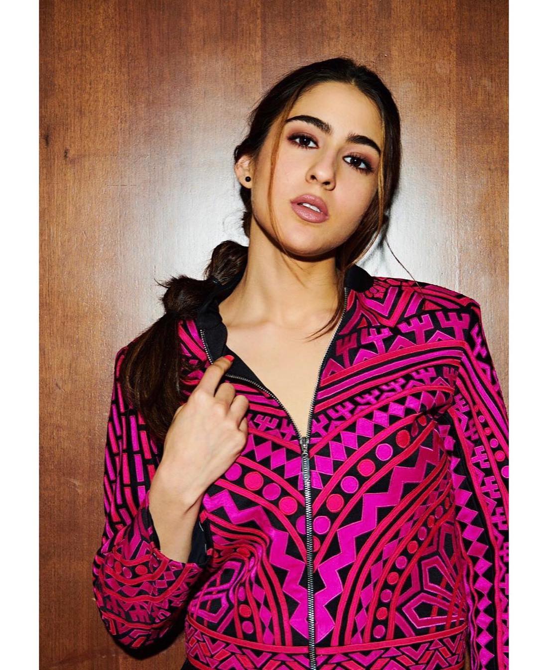 Here Are 15 Stunning, Beautiful & Hot Photo Of Sara Ali Khan