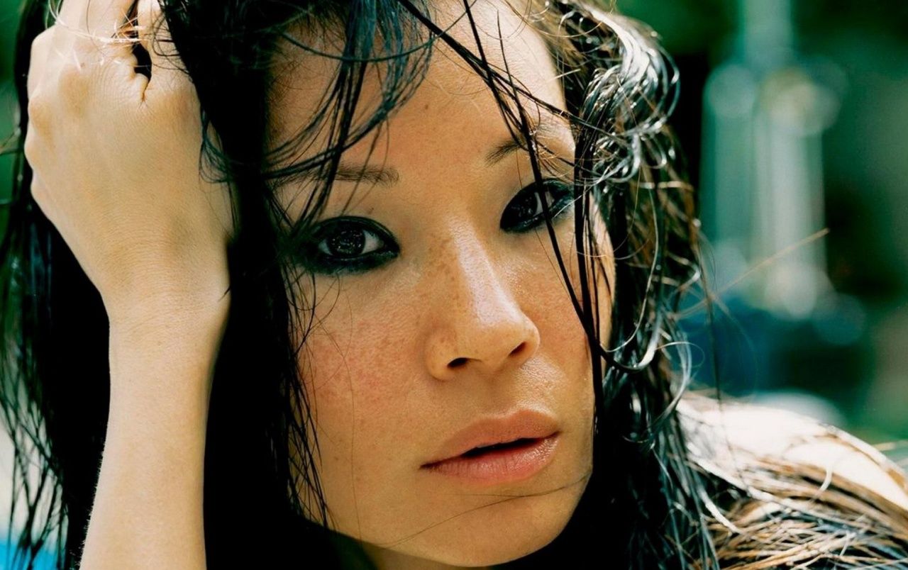 Lucy Liu Close Up Wallpaper. Lucy Liu Close Up