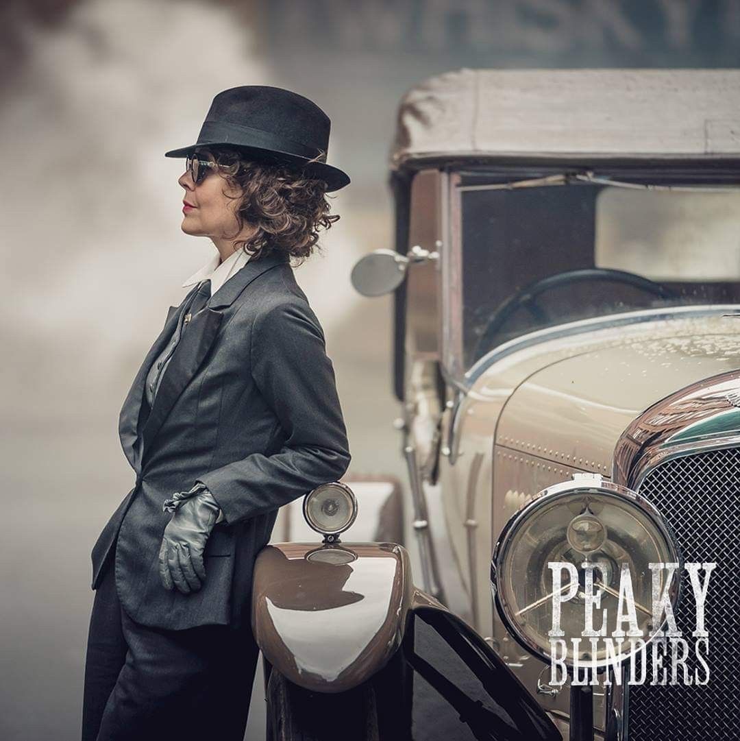 Peaky Blinders Season 5 pic of Polly Gray