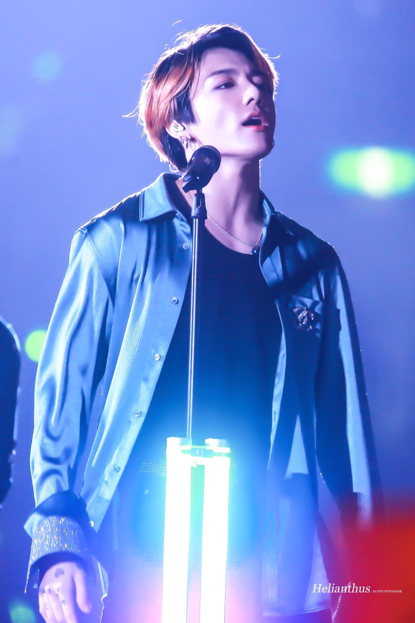 BTS Jin Singing iPhone Wallpapers - Wallpaper Cave