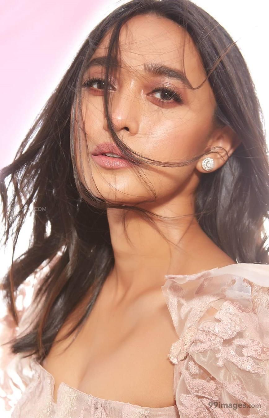 Sayani Gupta Hot HD Photo, Wallpaper, WhatsApp DP 1080p