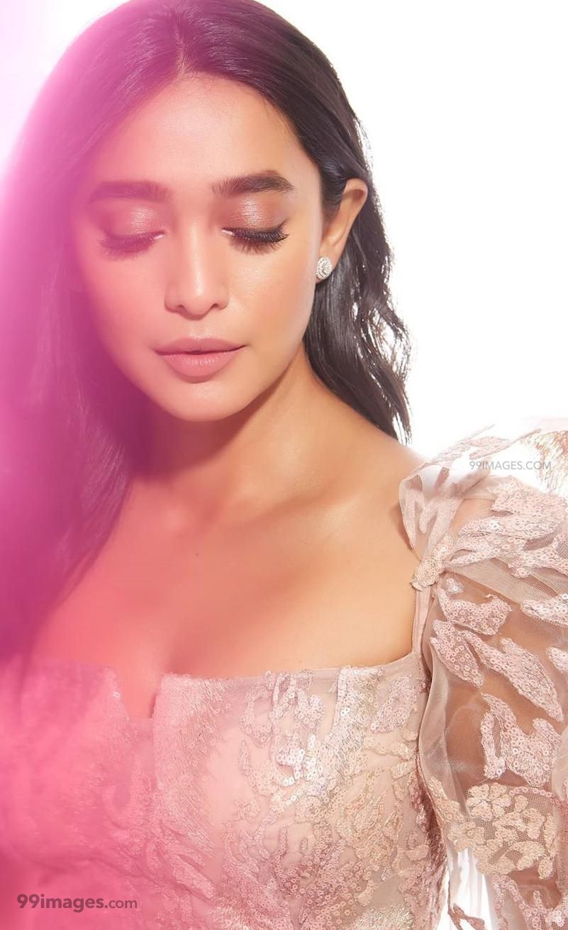 Sayani Gupta Hot HD Photo, Wallpaper, WhatsApp DP 1080p