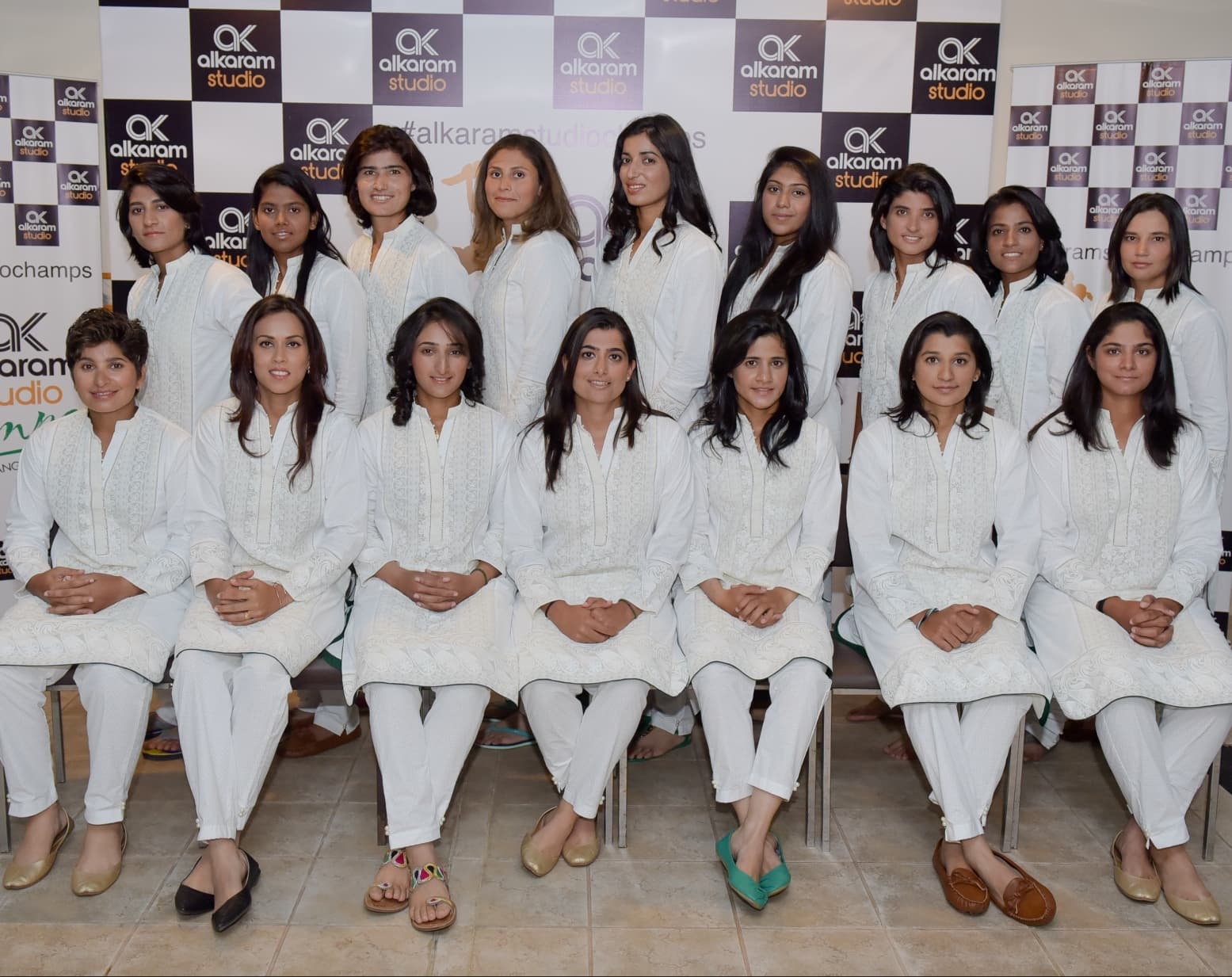 Pakistan Girls Wallpaper Women Cricket Team Captain