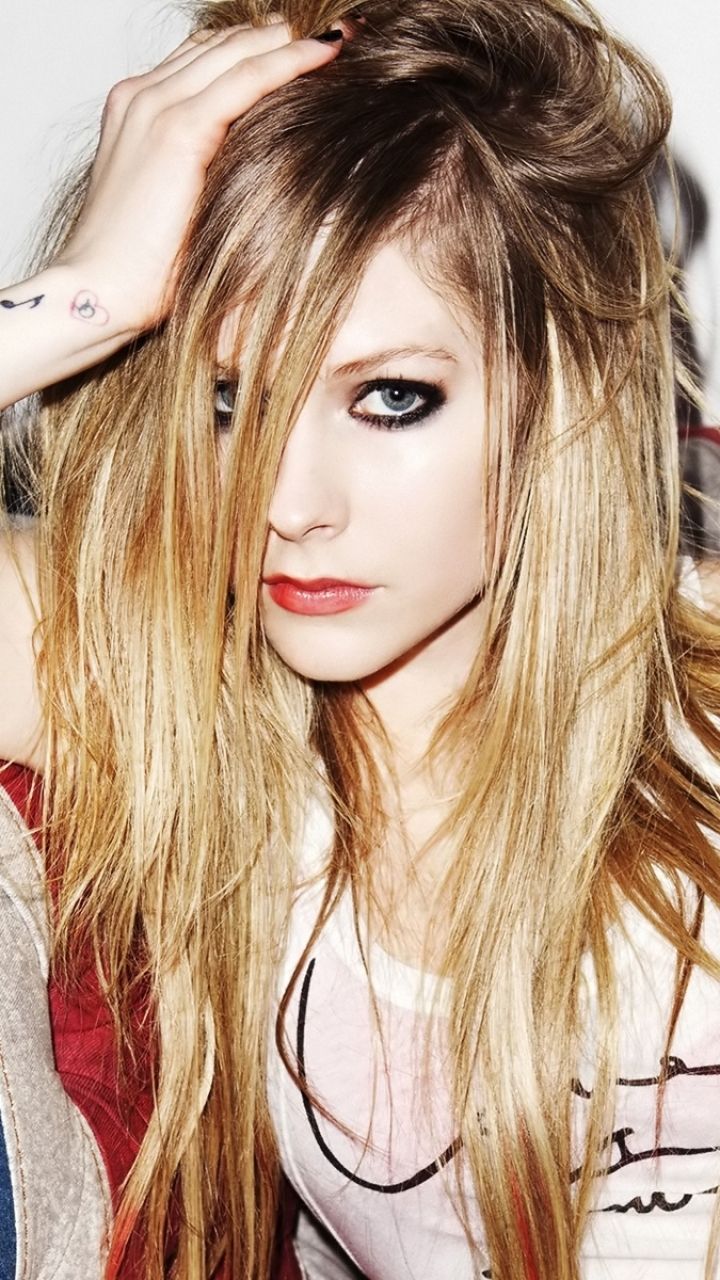 Music Avril Lavigne (720x1280) Wallpaper