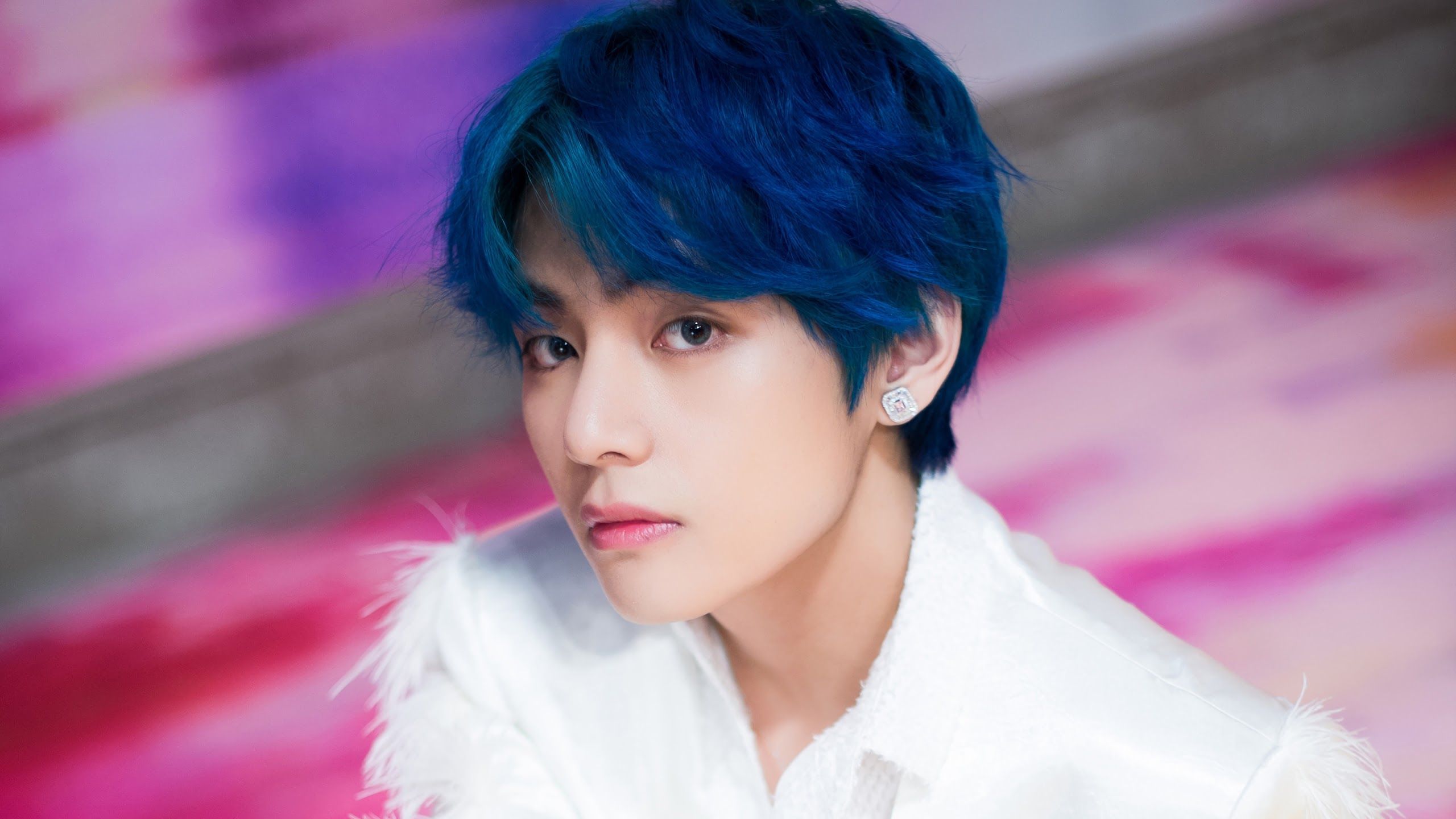 Kim Taehyung Blue Hair Aesthetic Wallpaper - wide 3