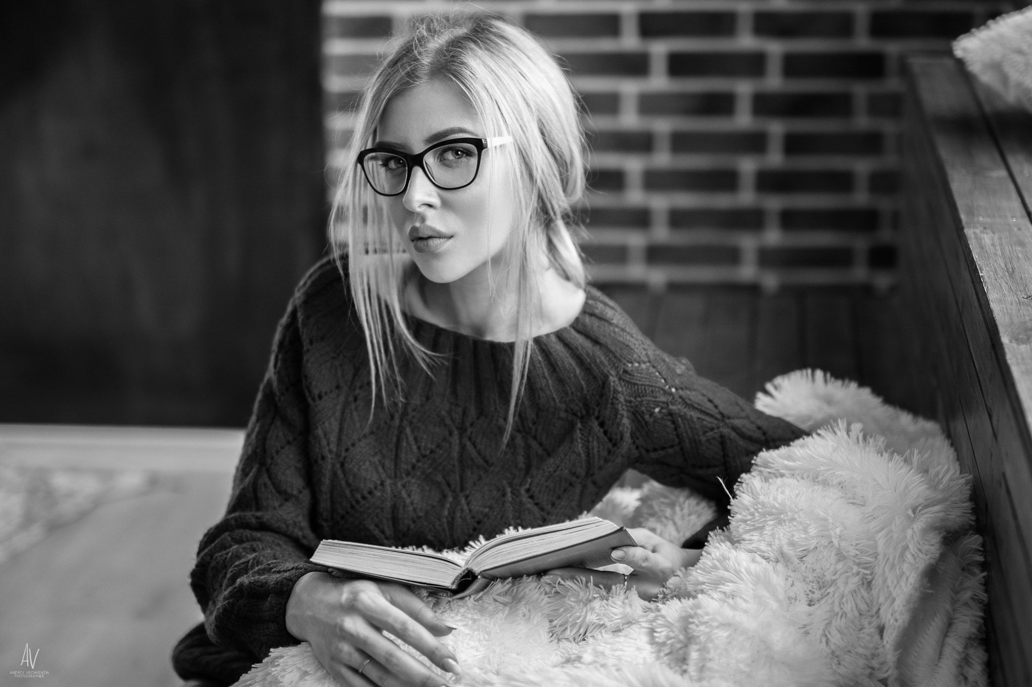 #women, #face, #portrait, #monochrome, #bricks, #books